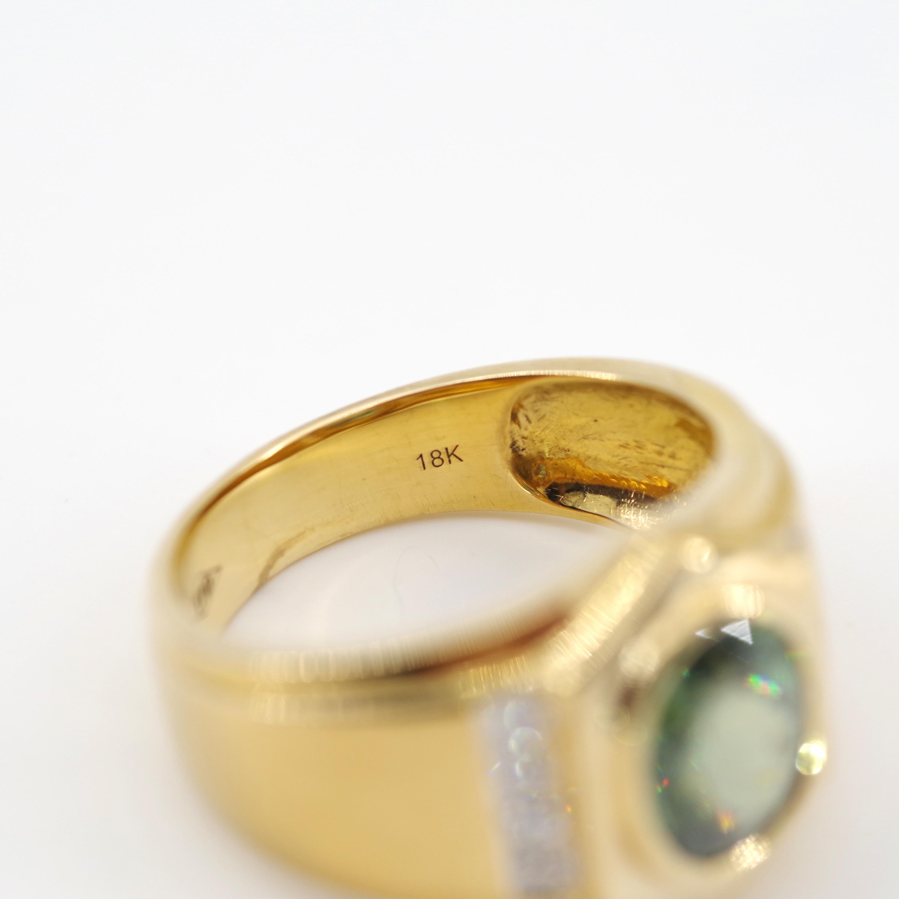 Men's Demantoid Garnet Ring over 2 Carat in Gold, circa 1990s 3