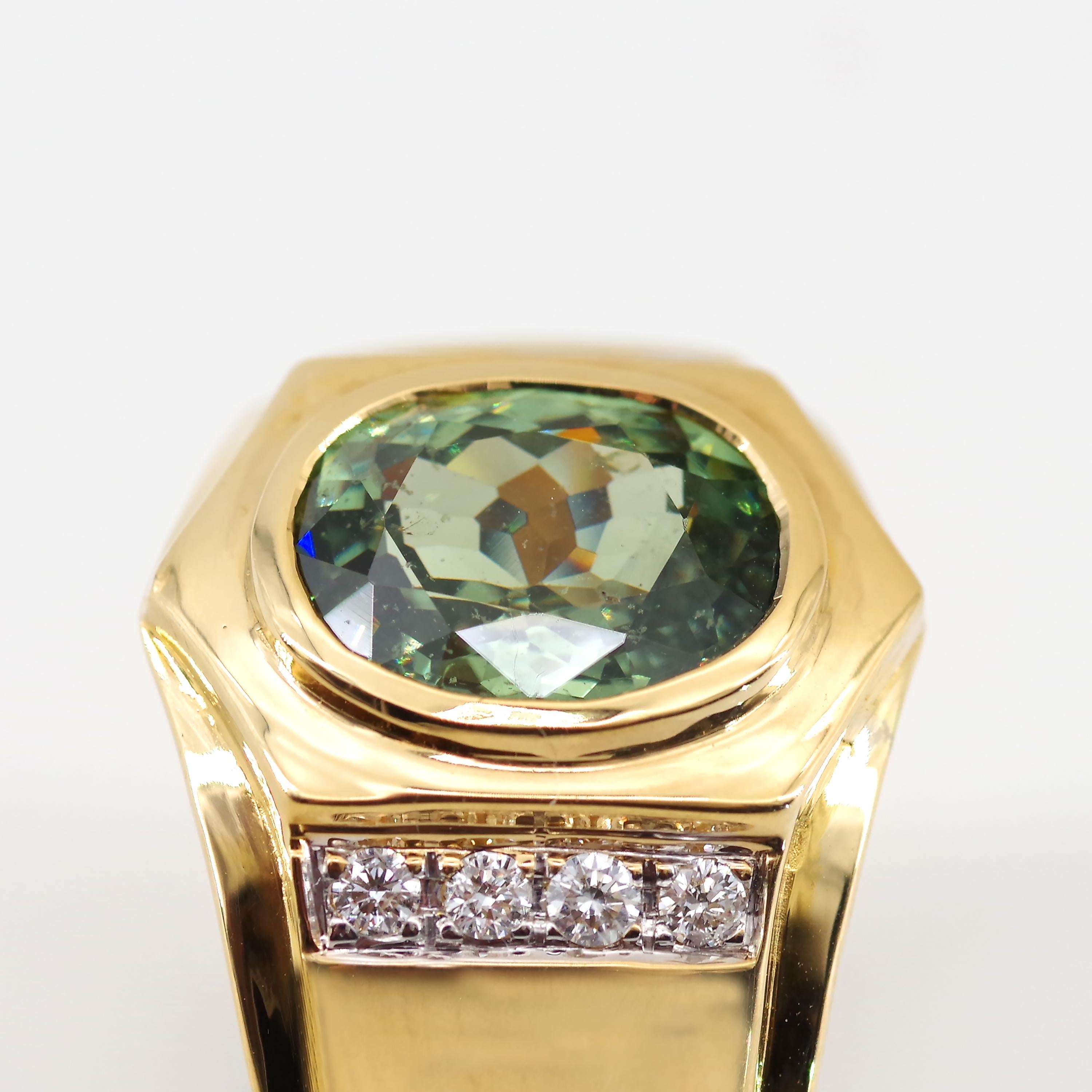 Women's or Men's Men's Demantoid Garnet Ring over 2 Carat in Gold, circa 1990s