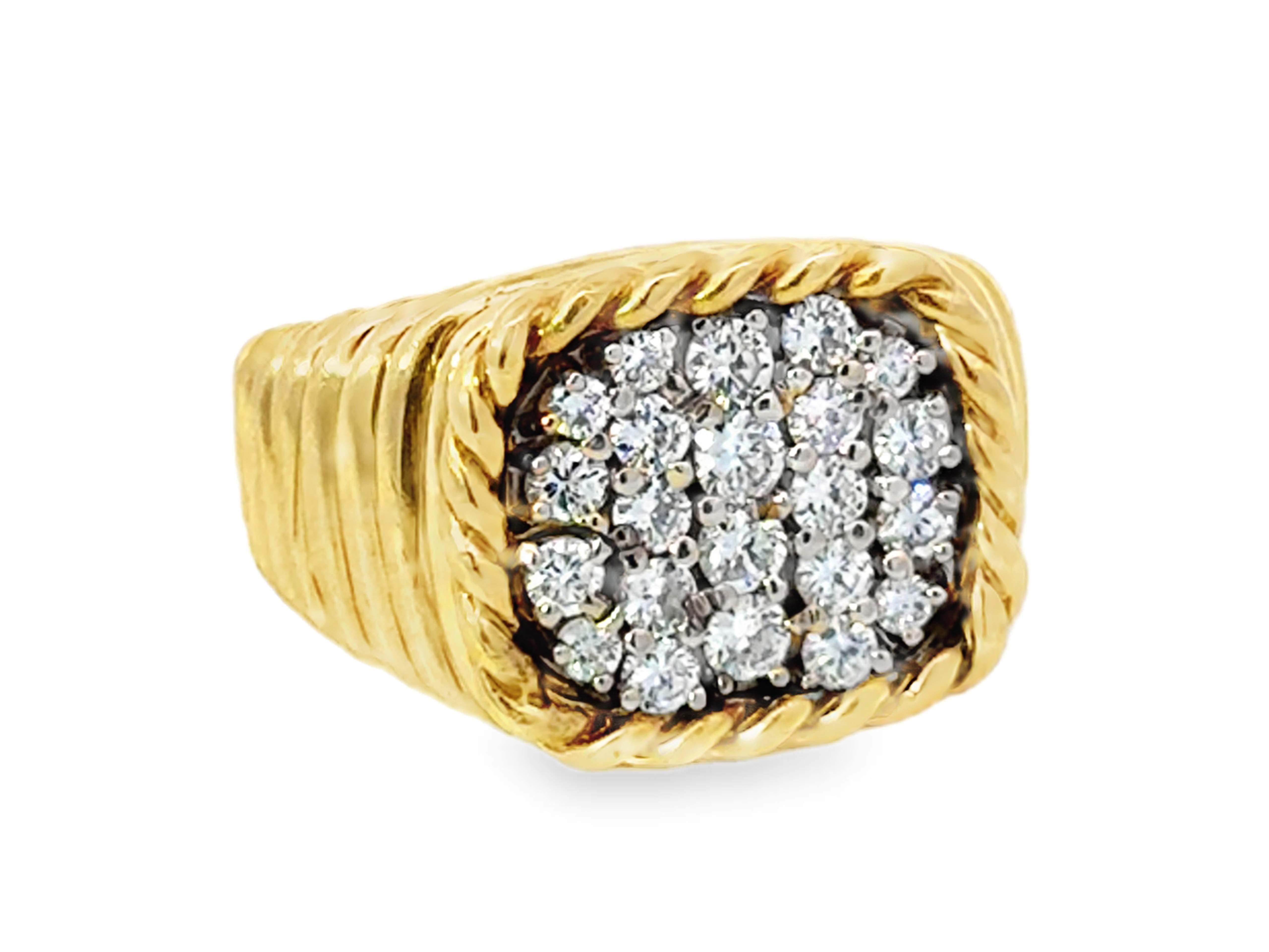 Taglio brillante Anello maschile con cluster di diamanti a coste in oro giallo 18 carati in vendita
