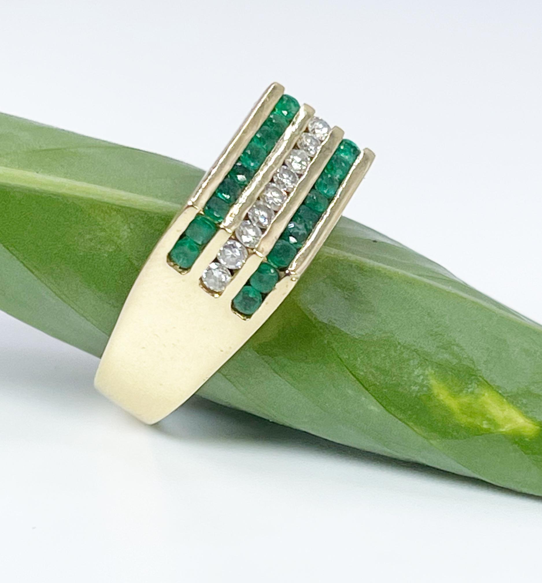 Modern Mens Diamond & Emerald Ring 18KT Yellow Gold For Sale
