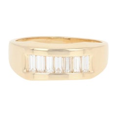 Vintage Men's Diamond Ring, 14 Karat Yellow Gold Baguette 1.00 Carat