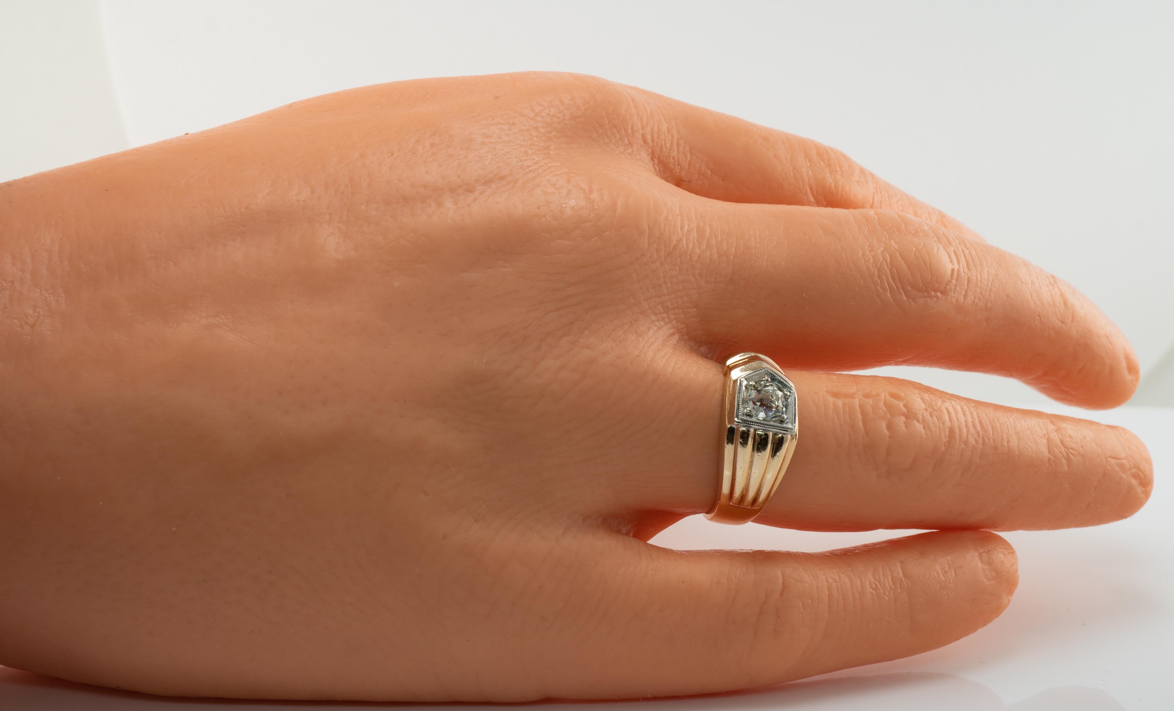 Anillo de diamantes para hombre Banda de oro de 14 quilates .75ct Solitario Old Mine Vintage en Bueno estado para la venta en East Brunswick, NJ