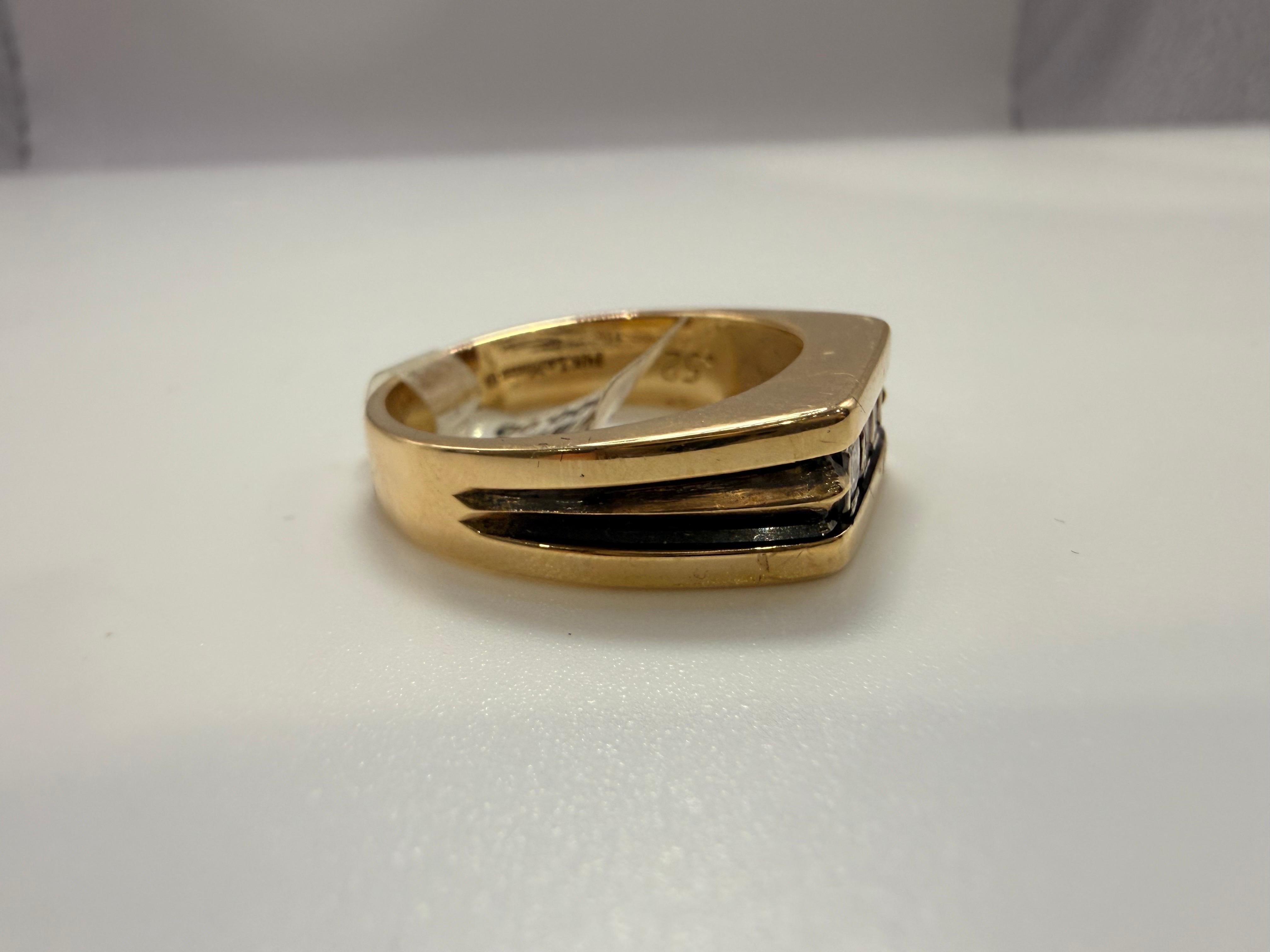 Bague homme en diamant Bague en or 14KT avec diamant de taille princesse Excellent état - En vente à Boca Raton, FL