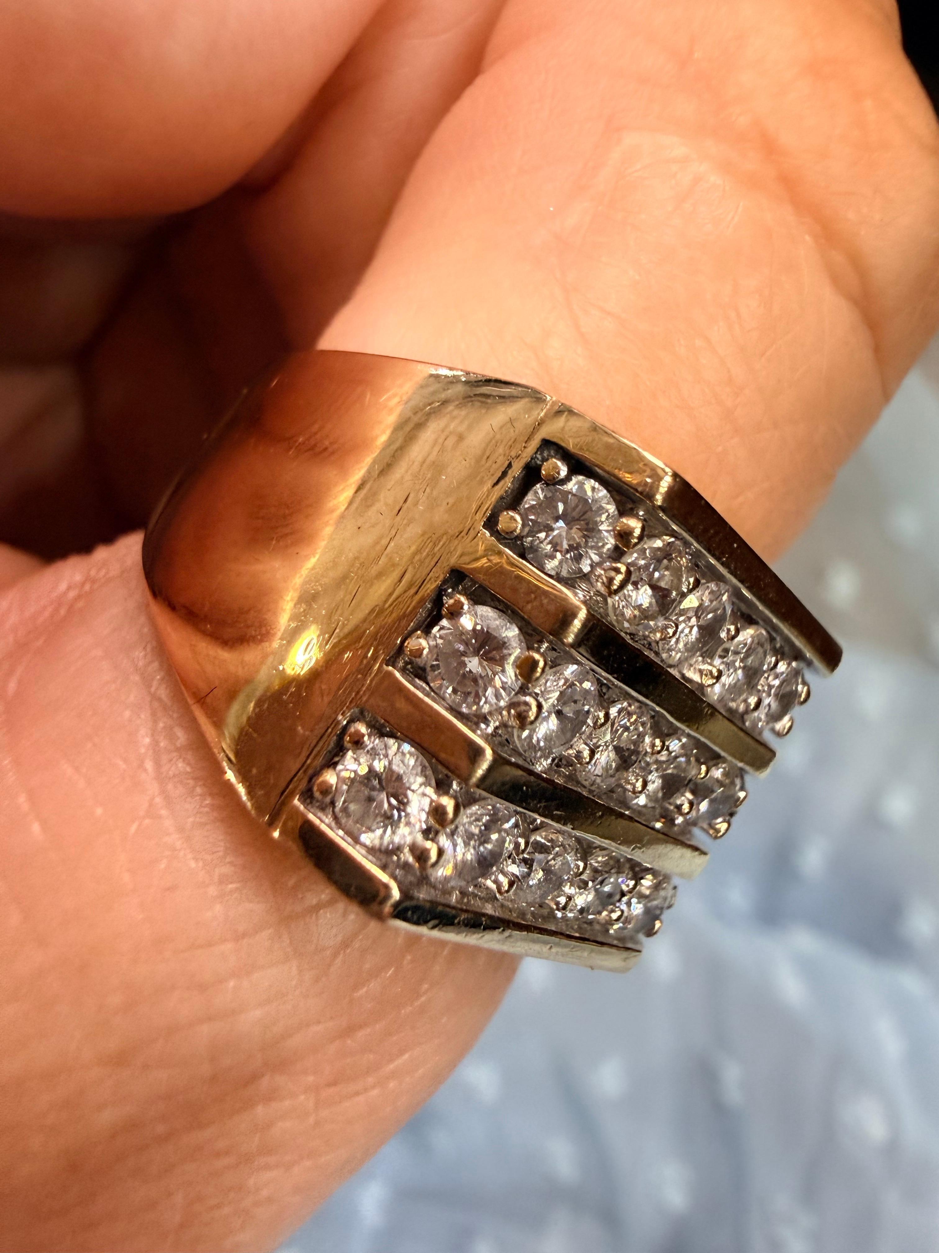 Anello maschile con diamante in oro giallo 14KT misura 9 in vendita 1