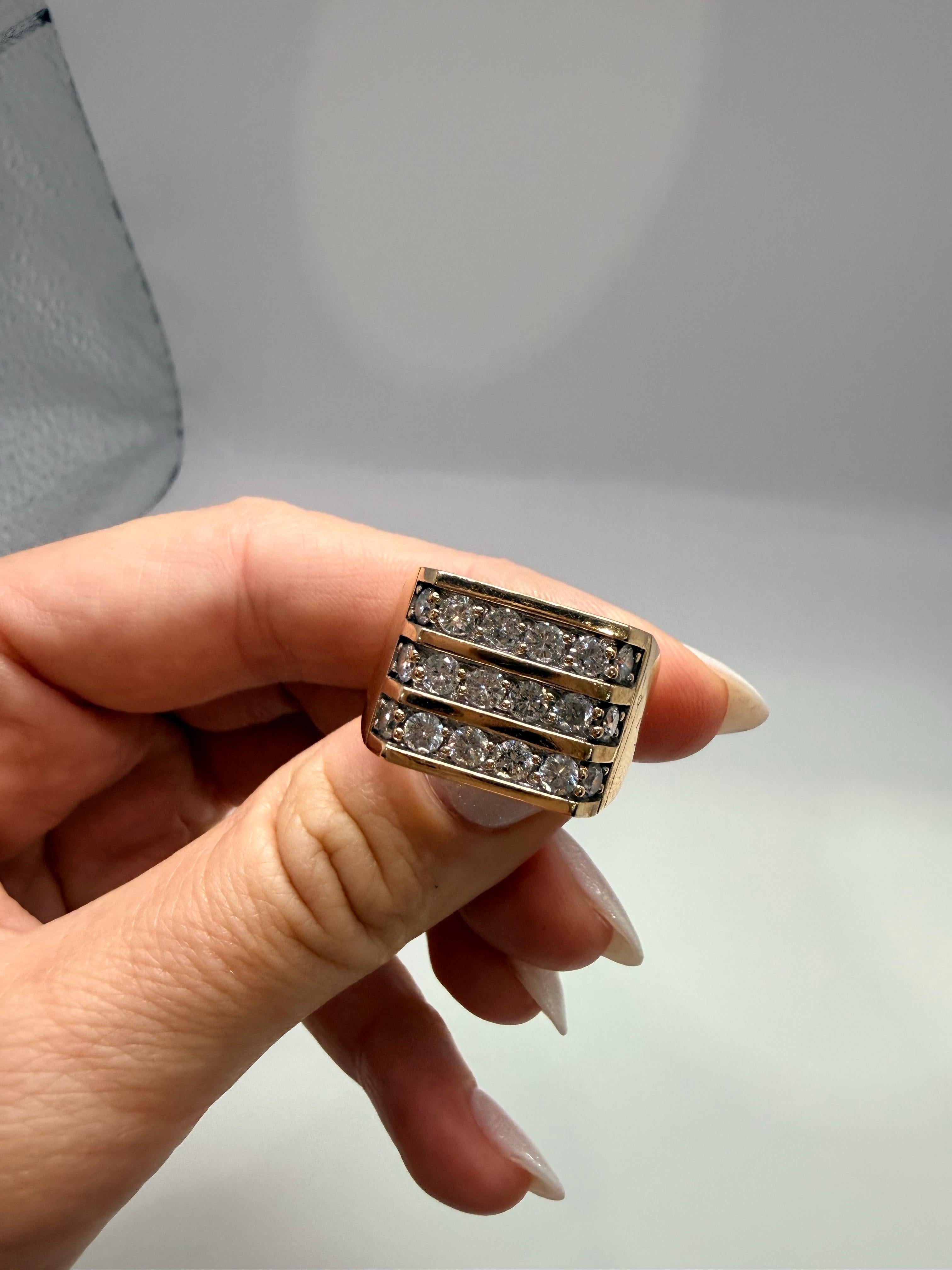 Anello maschile con diamante in oro giallo 14KT misura 9 in vendita 2