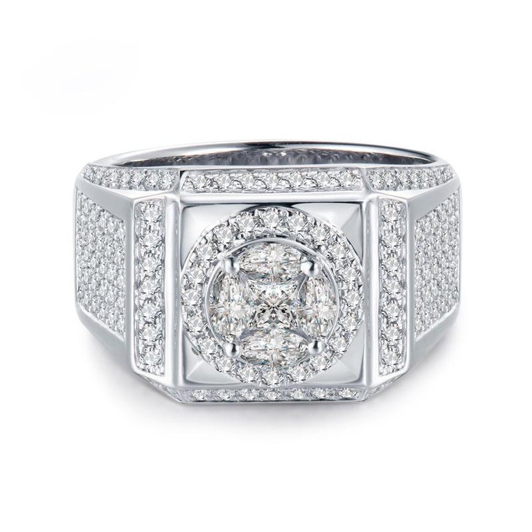 Mens Diamond Ring 18 Karat White Gold For Sale at 1stDibs