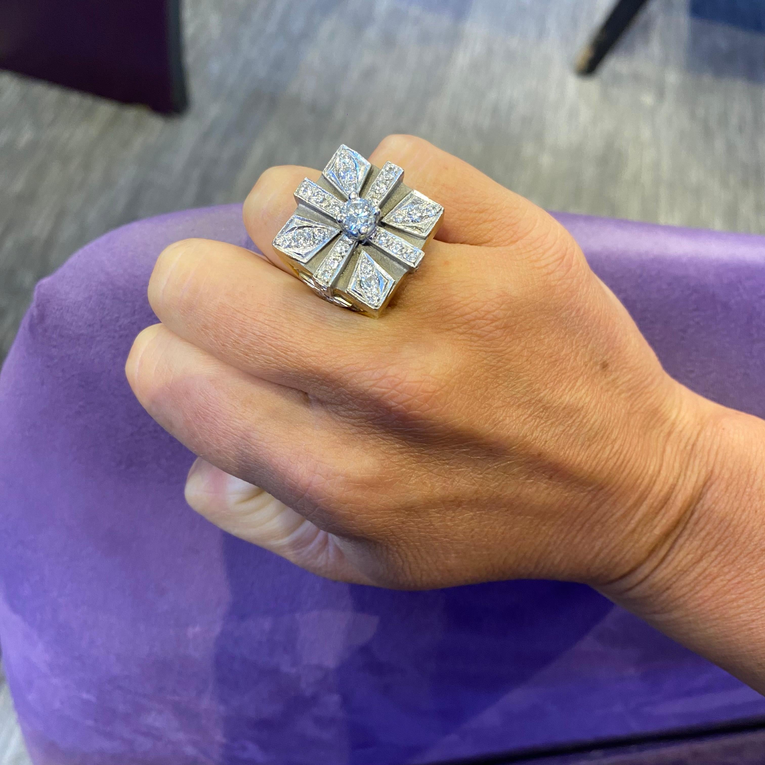 Men's Diamond Ring In Excellent Condition For Sale In New York, NY