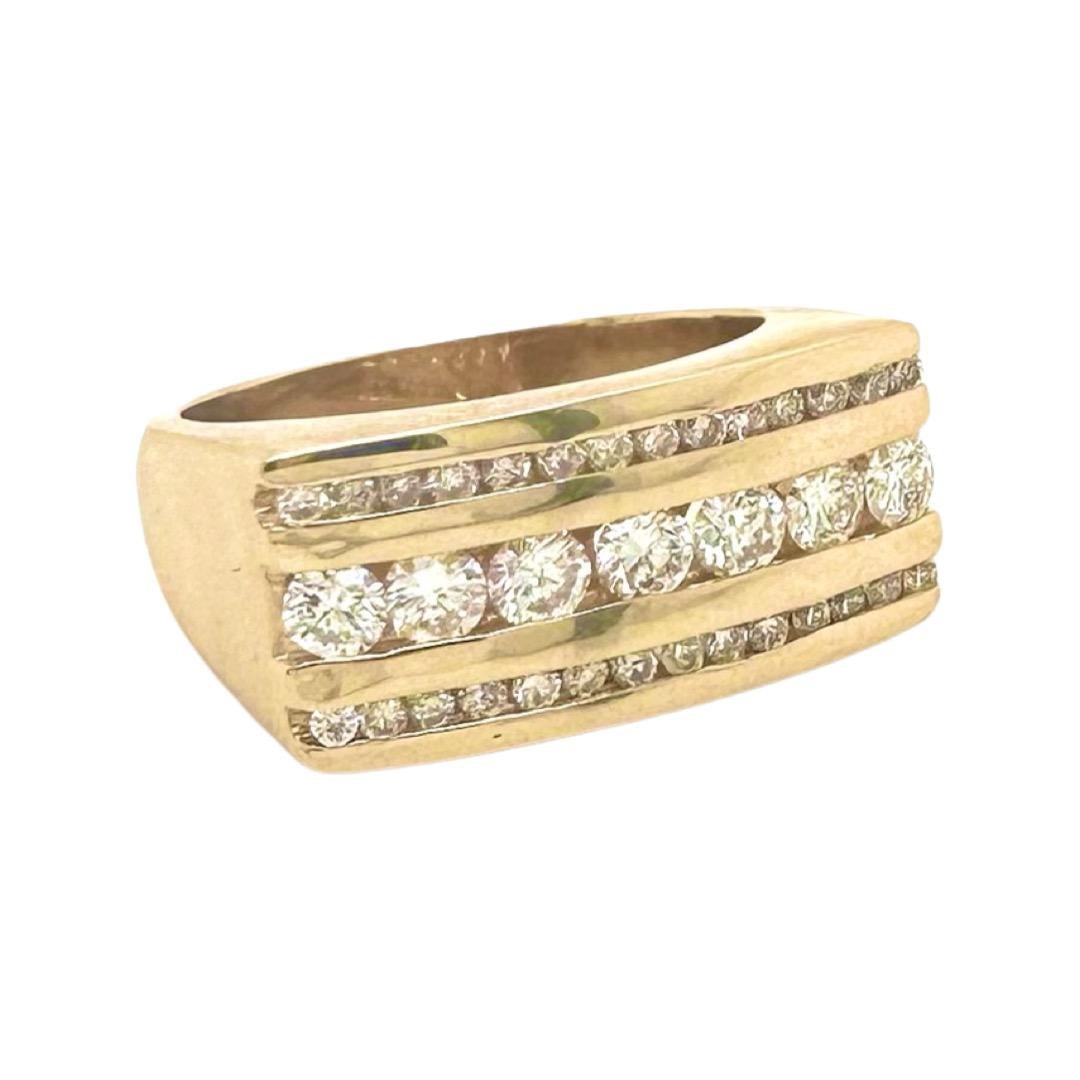 Style: Mens Diamond Ring

Metal: Yellow Gold

Metal Purity: 14K

Stone: Diamonds

Total Carat Weight:  1.1 ct

Stone Color: D 

Stone Clarity: VS1

Ring Size: 11.5 (sizable)

Total Weight: 16.5 g​​​​​​​

Includes: 24 Month Brilliance Jewels Warranty
