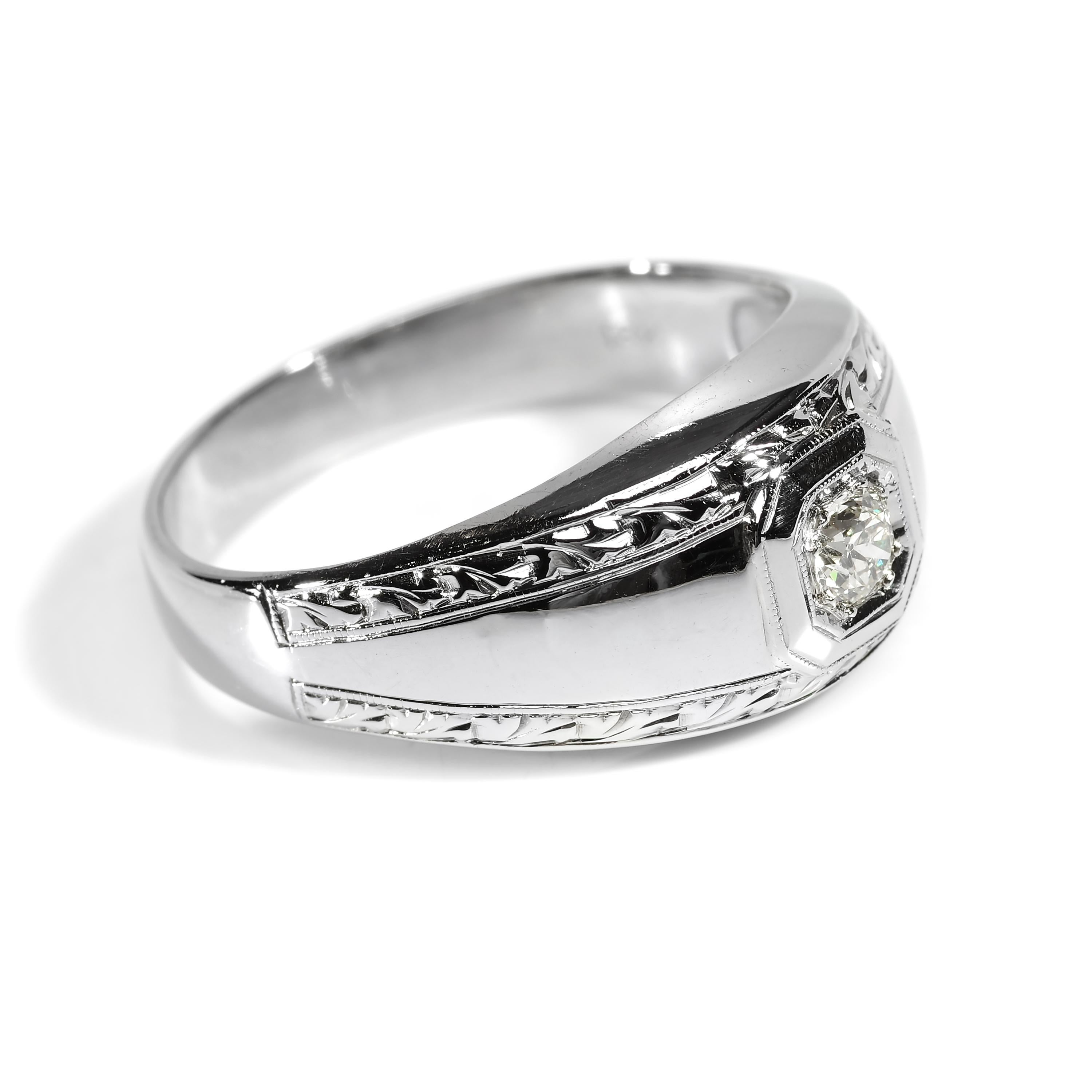 Men's Diamond Ring Understated Art Deco Elegance In Excellent Condition In Southbury, CT