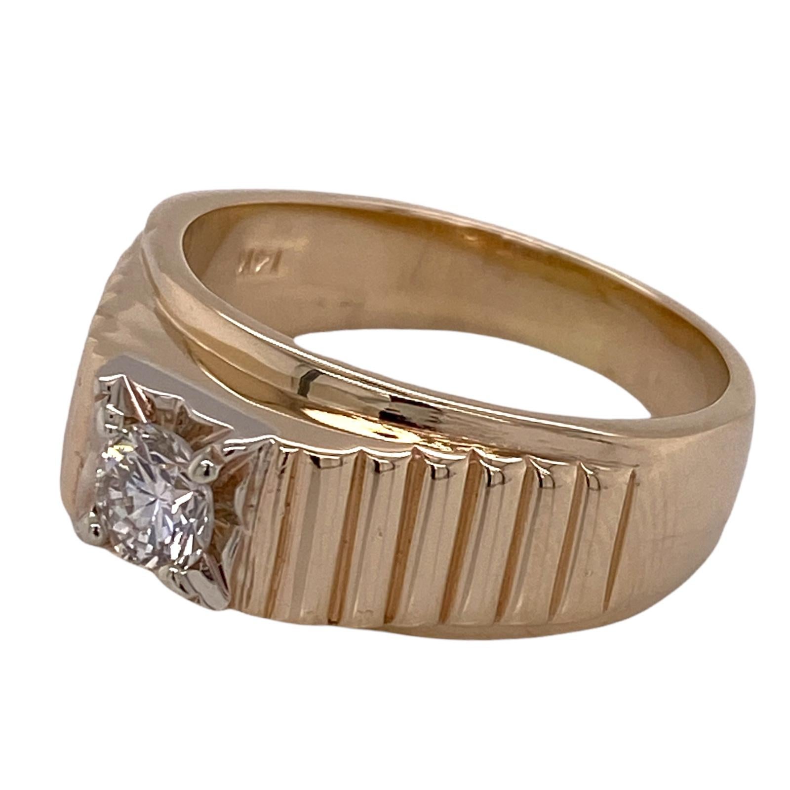 Modern Men's Diamond Solitaire Ribbed 14 Karat Yellow Gold Vintage Ring