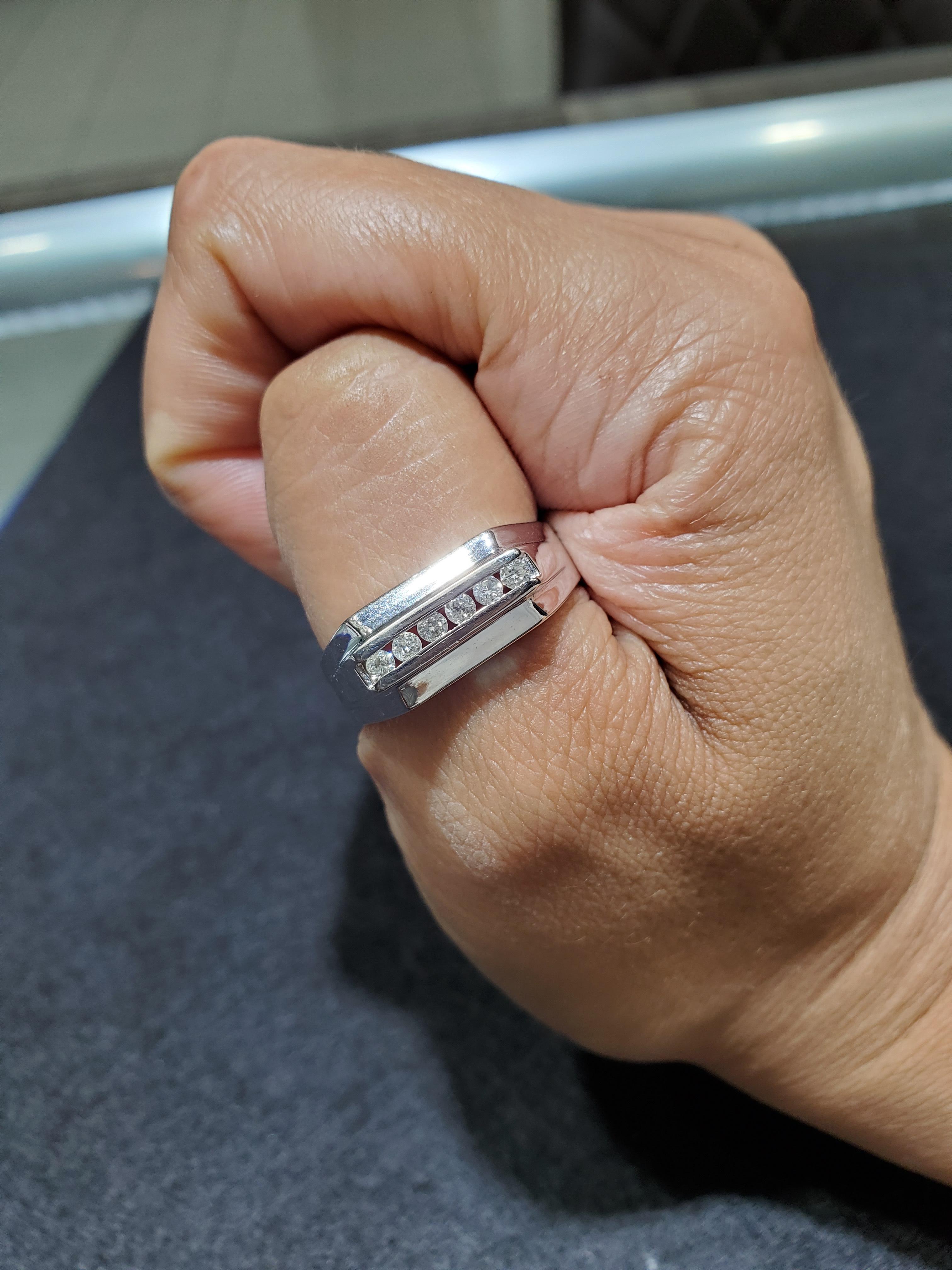 Round Cut Mens Diamond Wedding Band .23cttw 14k White Gold For Sale