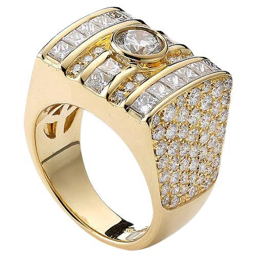 Men's Diamond Yellow Gold Ring For Sale