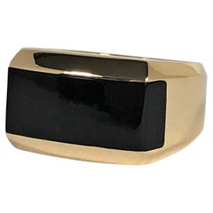 Vintage Men's DiModolo Heavy Weight Onyx and Gold Ring