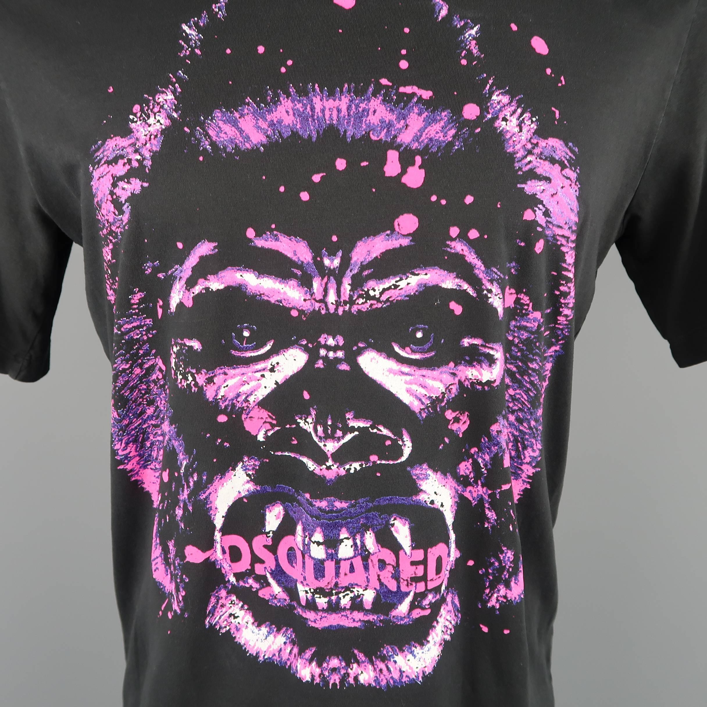DSQUARED2 t shirt comes in black cotton jersey with a crewneck and pink and purple sparkle gorilla graphic print. Minor wear. Made in Italy.
 
Good Condition with Tags.
Marked: M
 
Measurements:
 
Shoulder: 19 in.
Chest: 42 in.
Sleeve: 9 in.
Length: