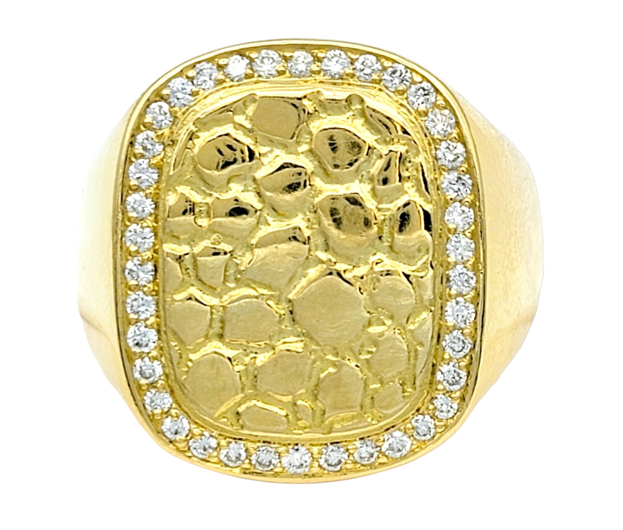 Ring Size: 10.75

This handsome men's ring, set in exquisite 18 karat yellow gold, is a true testament to sophistication and luxury. Its flat top design features a rounded rectangular-shaped ornament, meticulously crafted to resemble the intricate