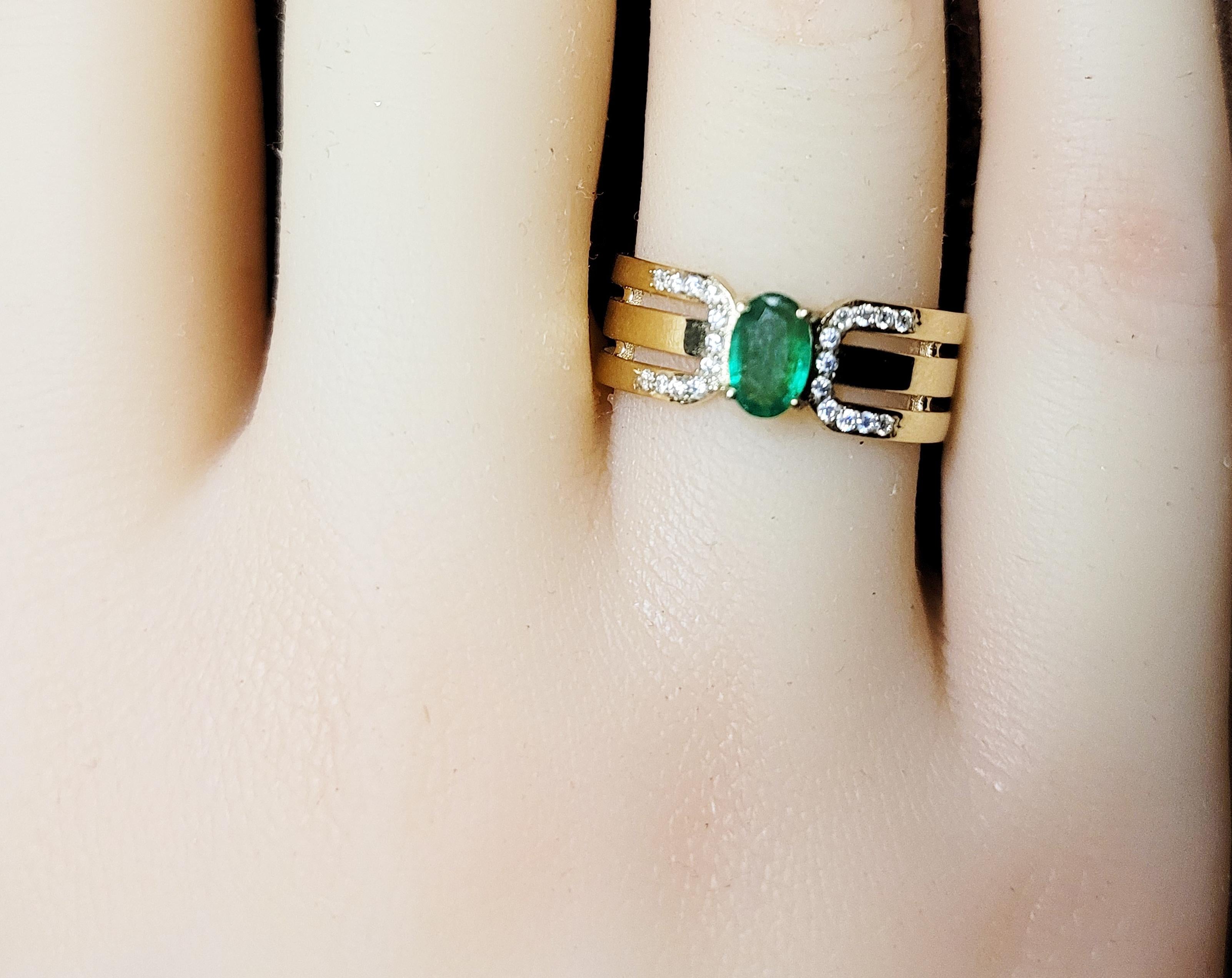 For Sale:  Men's emerald 14k gold ring. 9