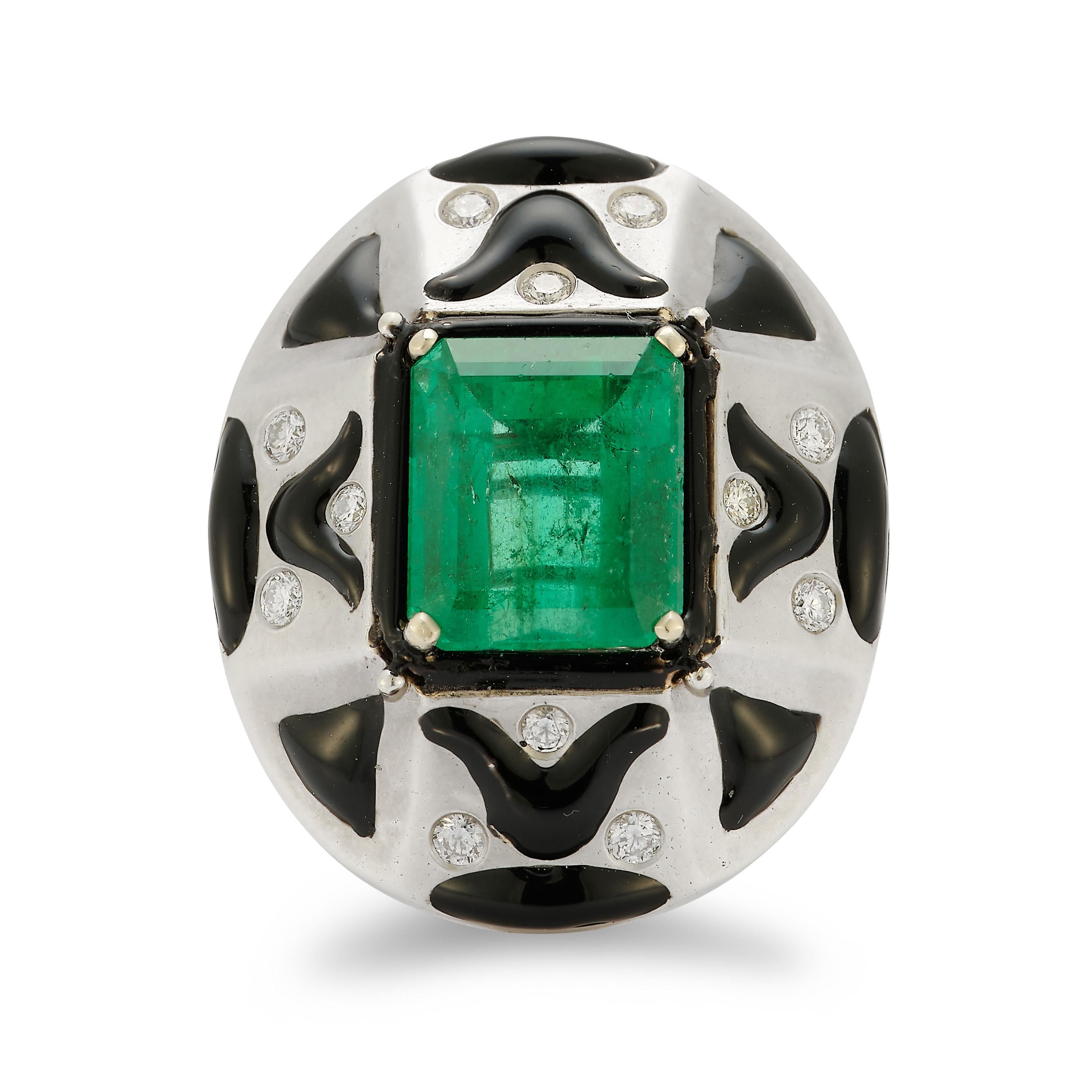 Men's Emerald and Black Enamel Ring
18 ct matte white gold
8.07 ct center emerald