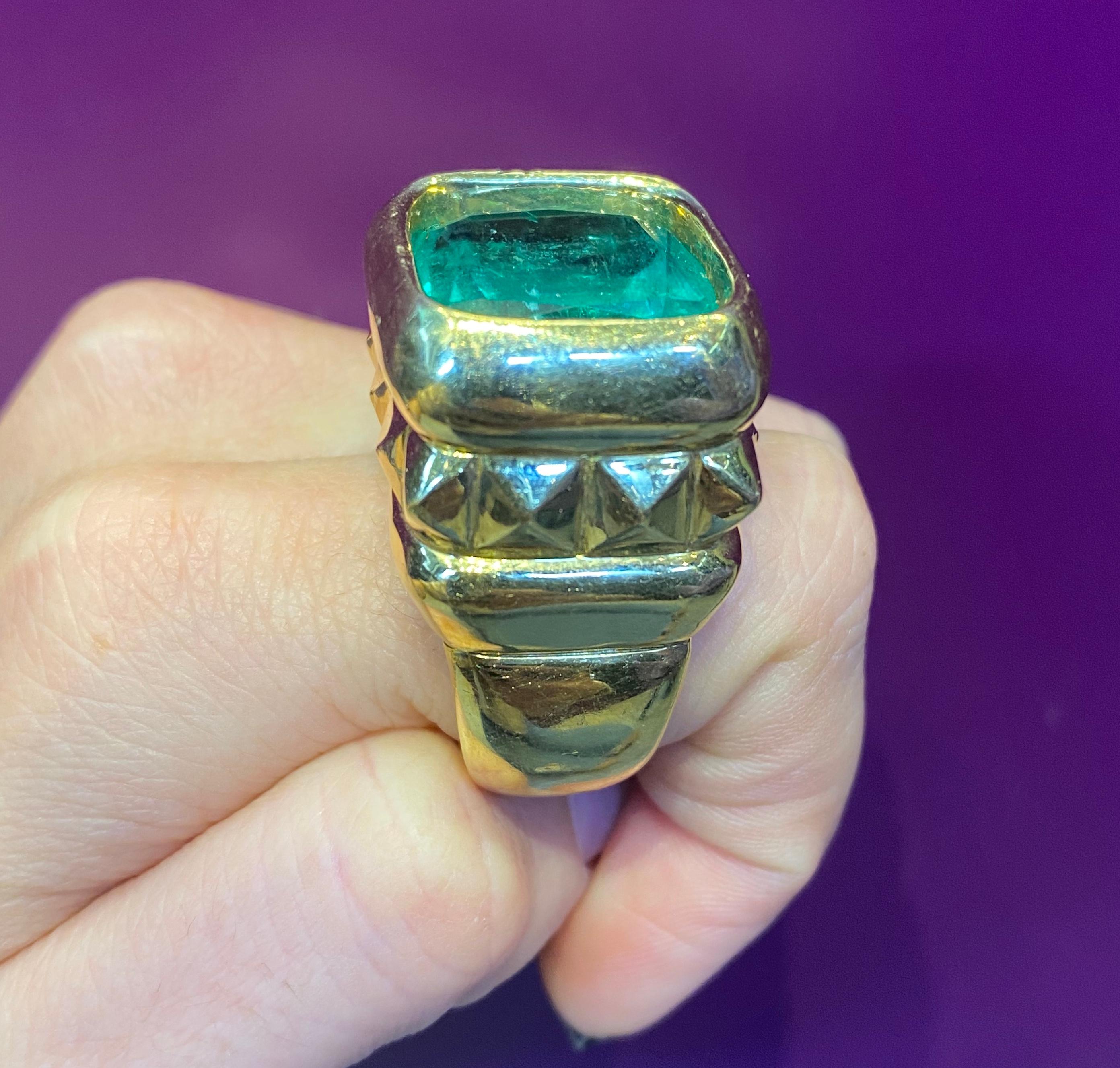 Men's Emerald & Gold Ring For Sale 1