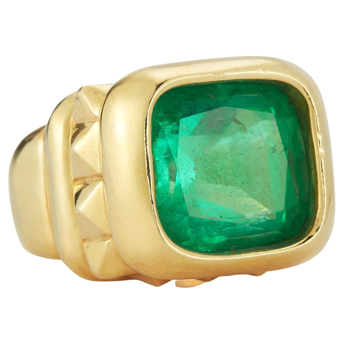 Men's Emerald & Gold Ring For Sale