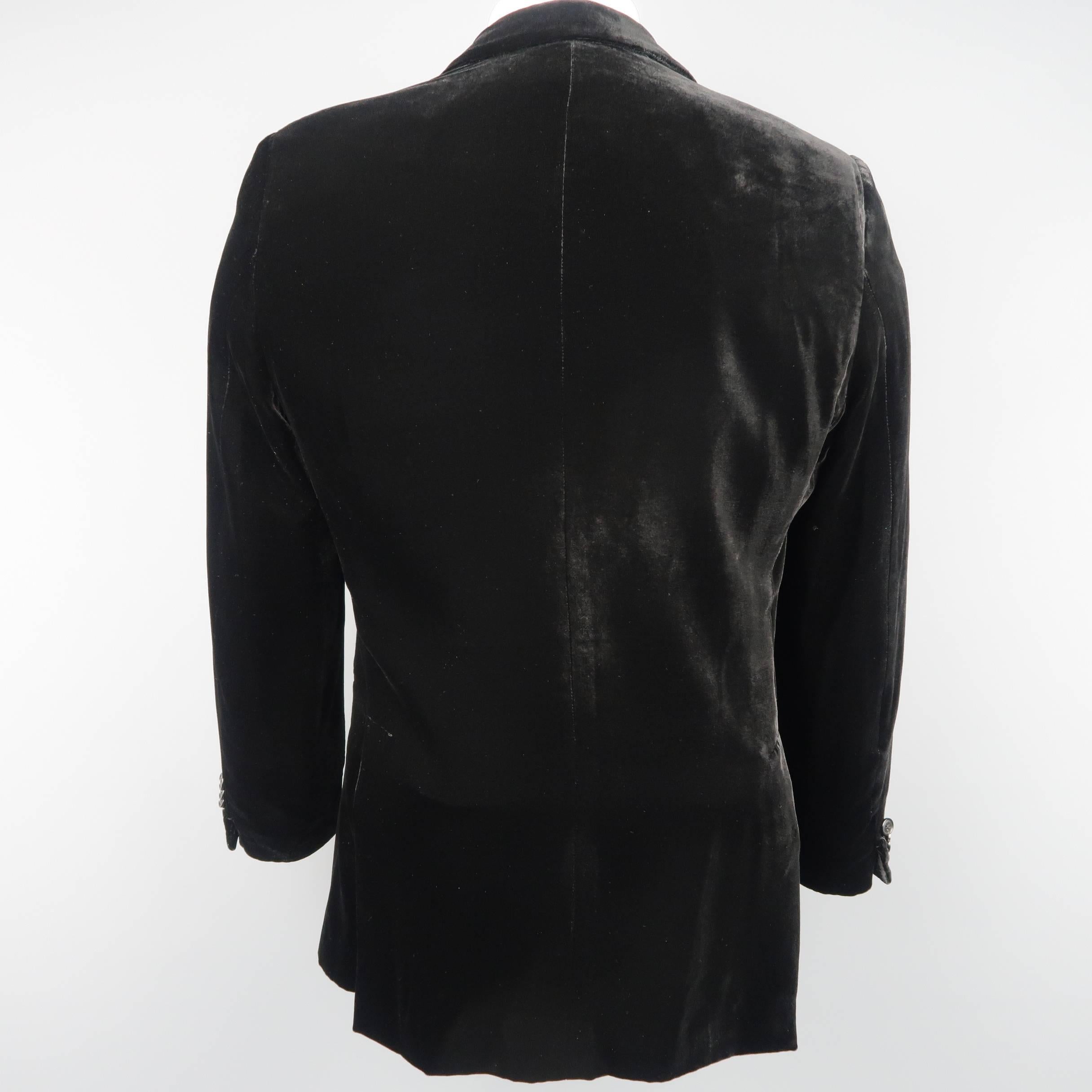 Men's EMPORIO ARMANI 38 Regular Black Soft Velvet Peak Lapel Sport Coat In Good Condition In San Francisco, CA