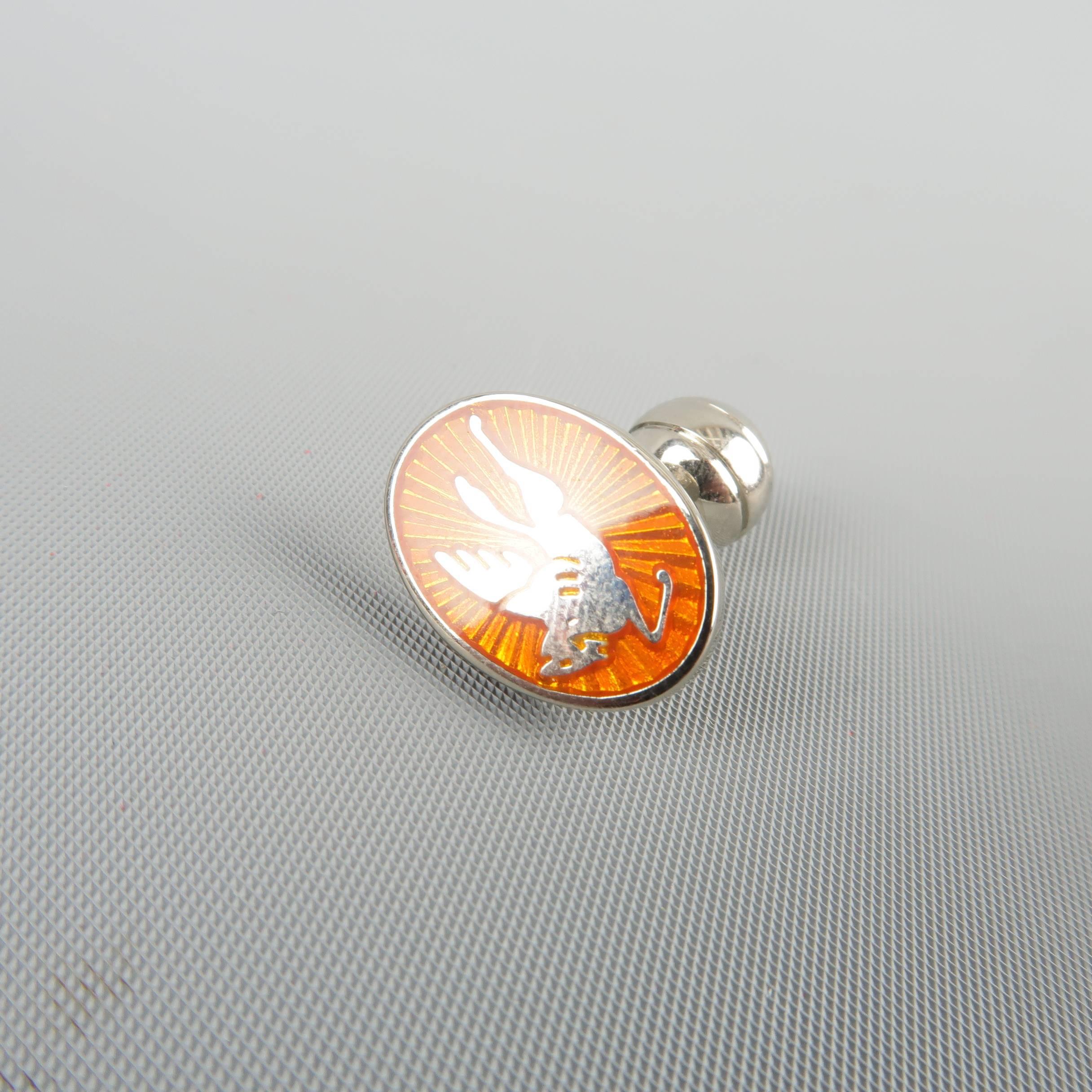 ETRO cuff links come in silver tone metal with an orange enamel pegasus motif and leather case.
 
Excellent Pre-Owned Condition.
