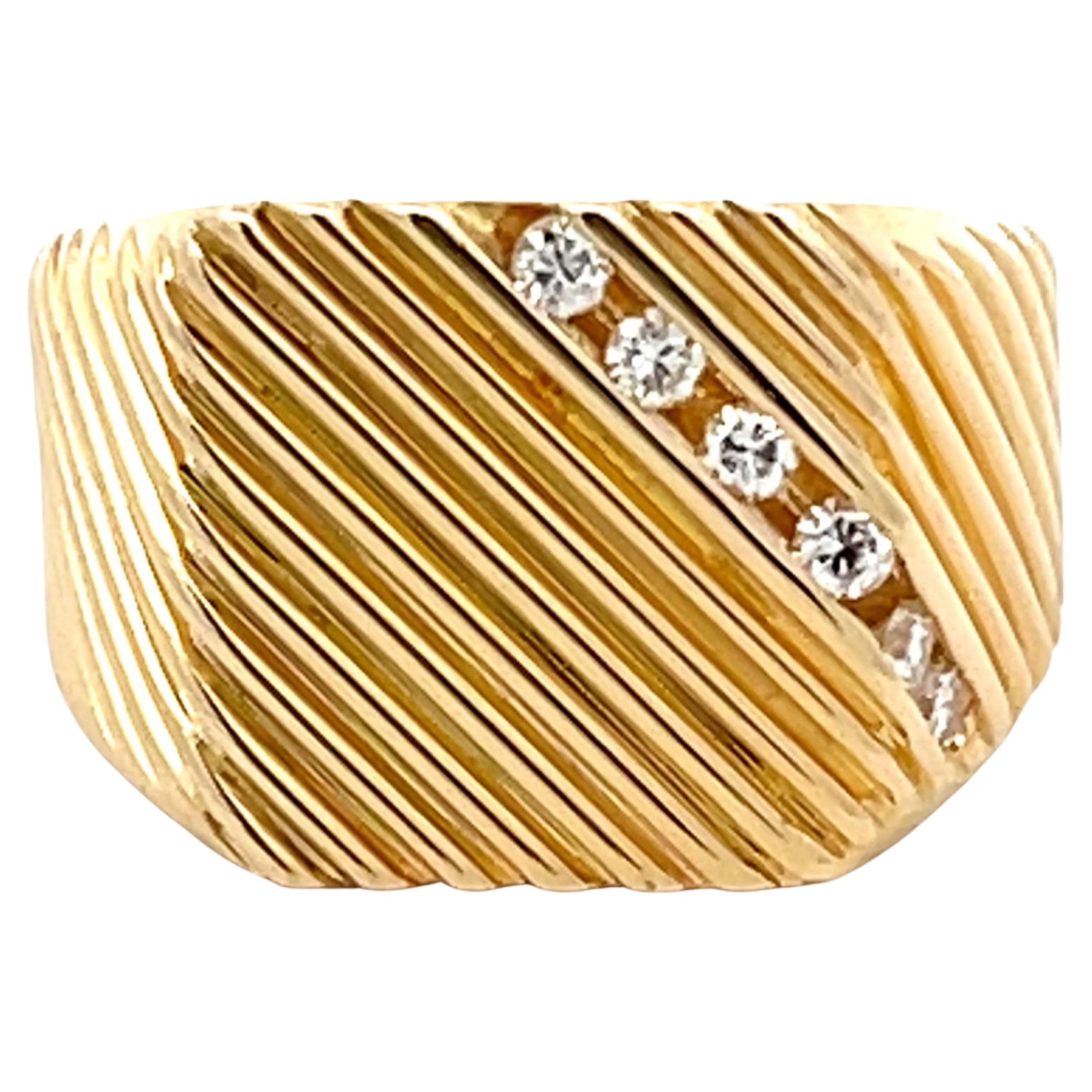 Mens Fluted Design and Diagonal Diamond Row Pinky Ring in 18k Yellow Gold