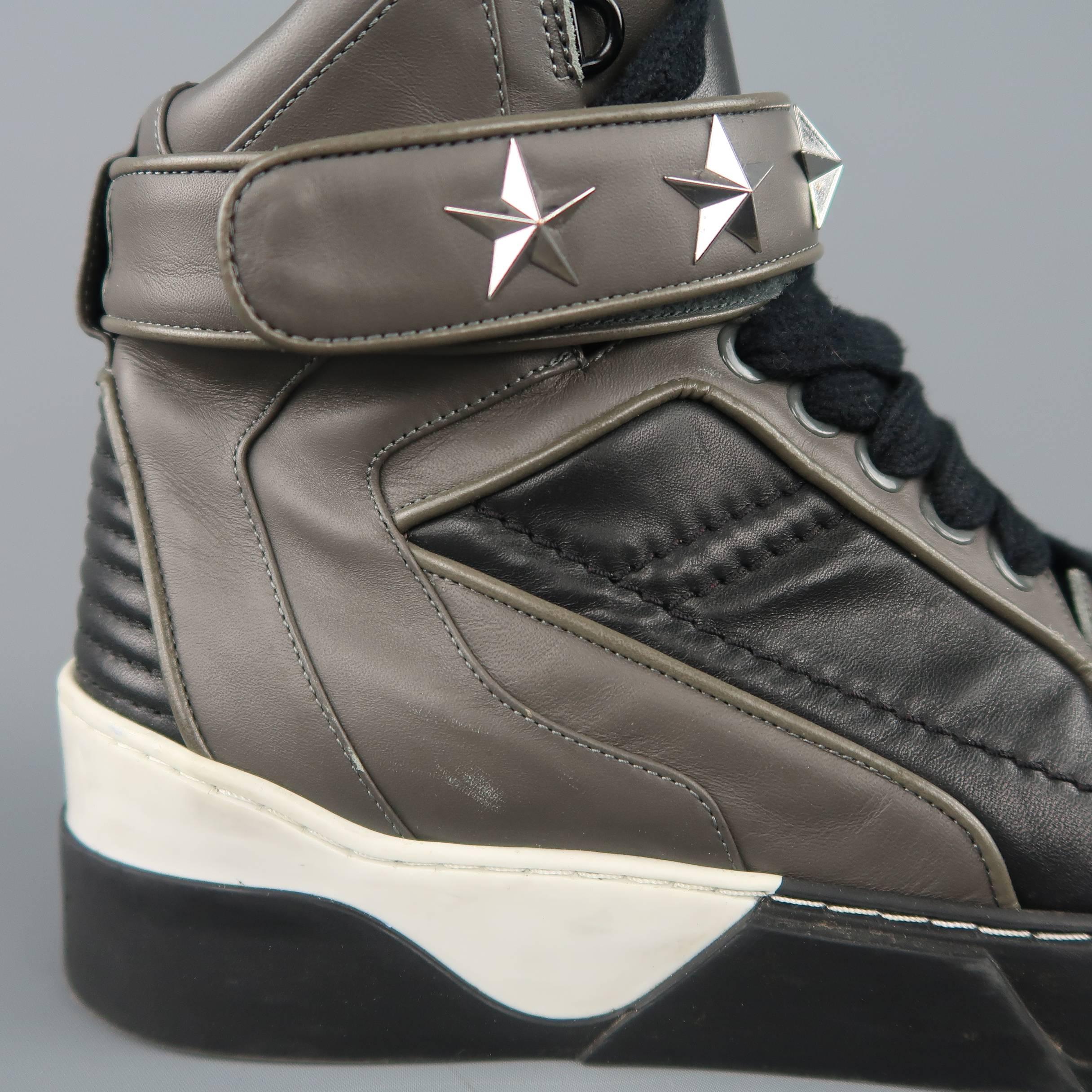 Men's GIVENCHY Sneakers - Size 11 Grey & Black Leather Star Strap Tyson High Top In Fair Condition In San Francisco, CA