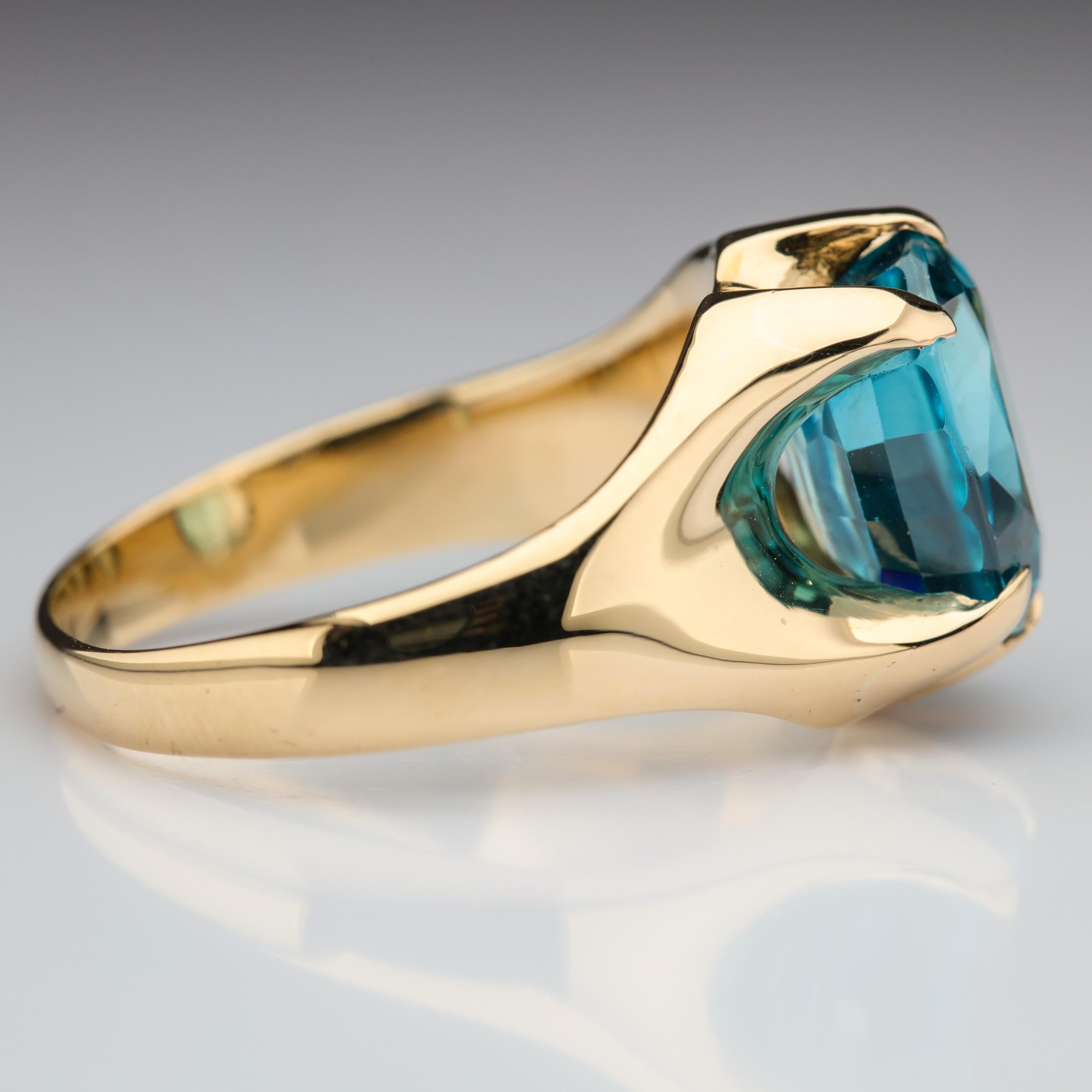 Men's Gold Ring with 7-Carat Natural Zircon, circa 1940s In Good Condition In Southbury, CT