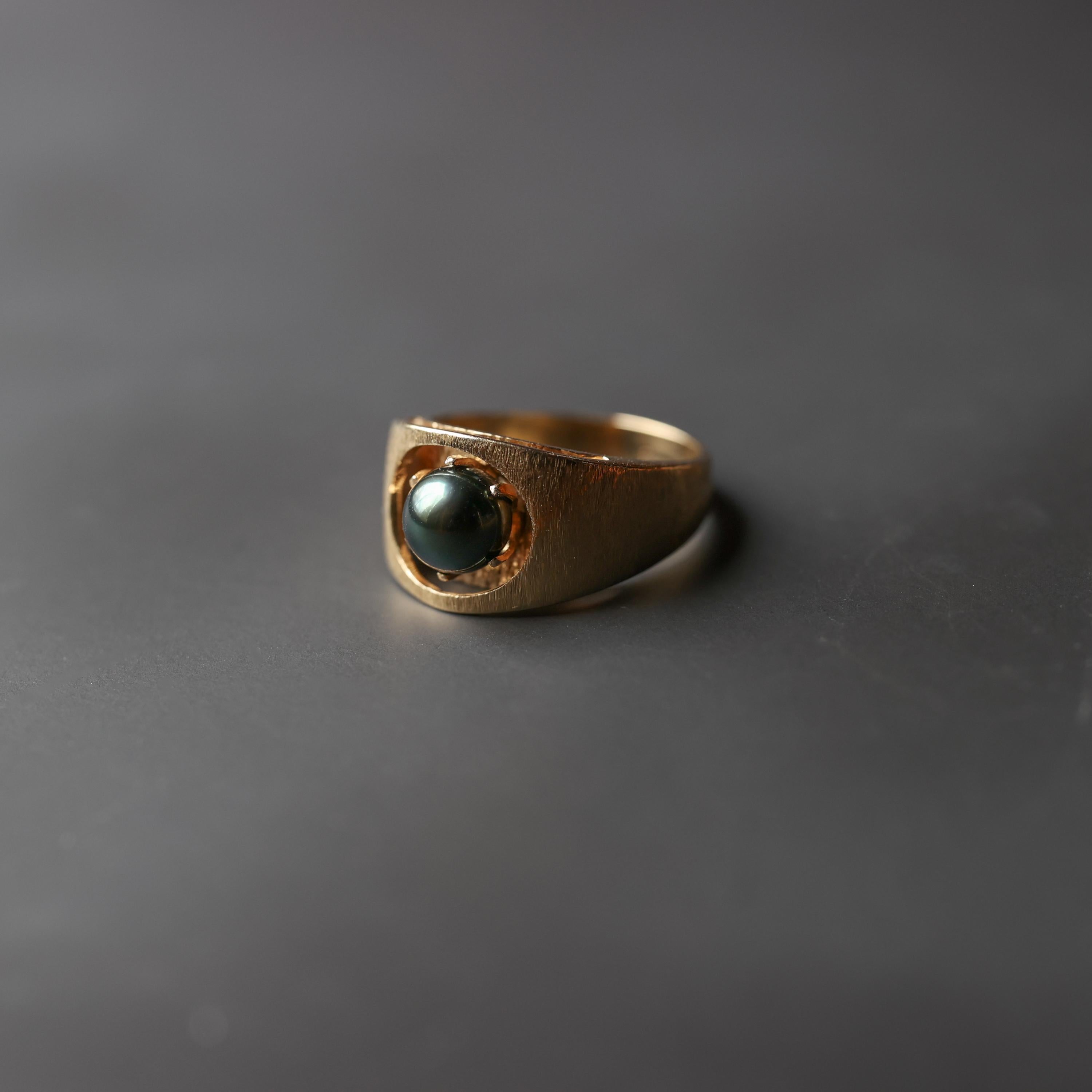 Herrenring aus Gold mit Tahiti-Perle:: ca. 1970er Jahre 1