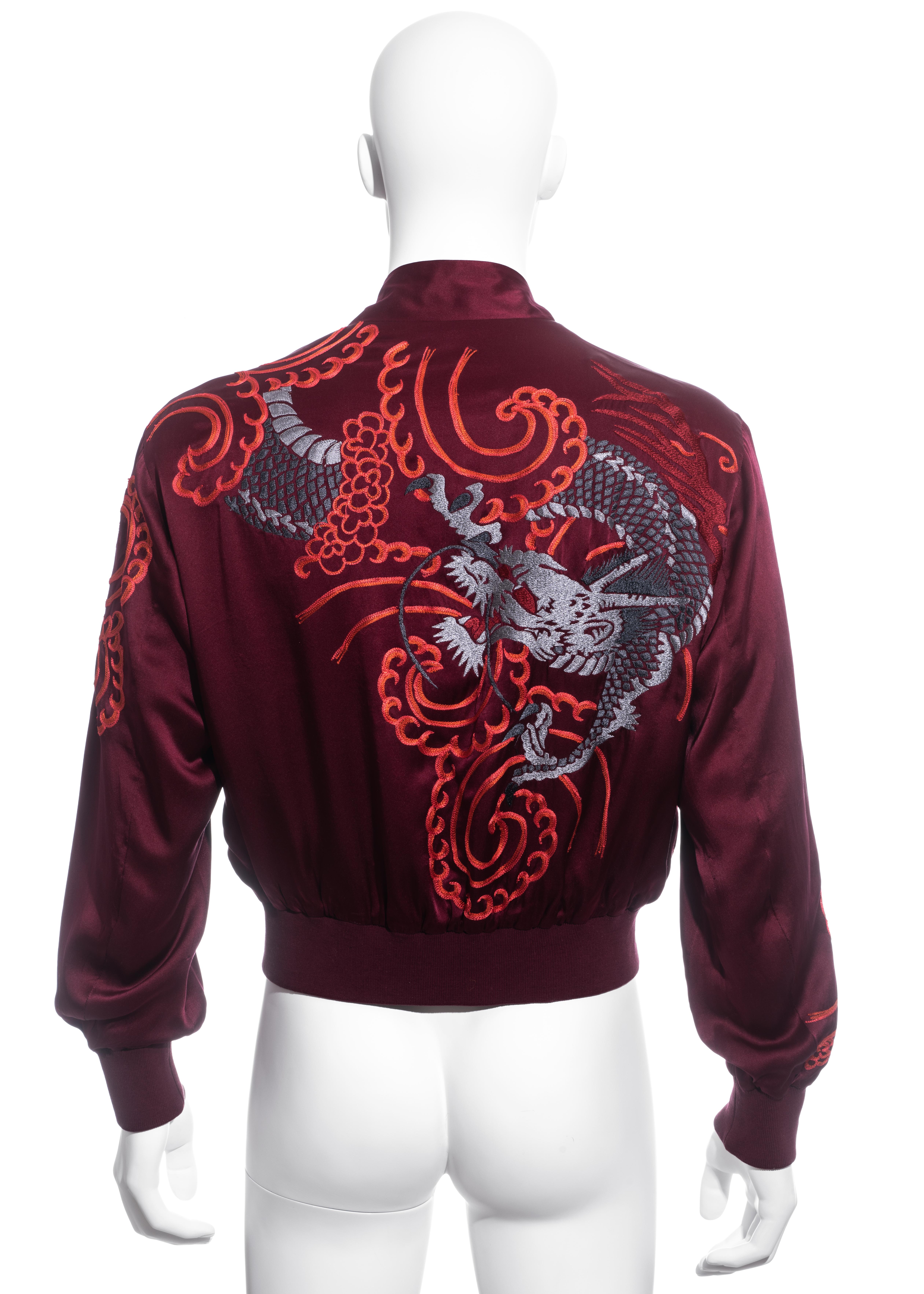 Men's Gucci by Tom Ford red silk bomber jacket with dragon embroidery, ss 2001 In Good Condition In London, GB