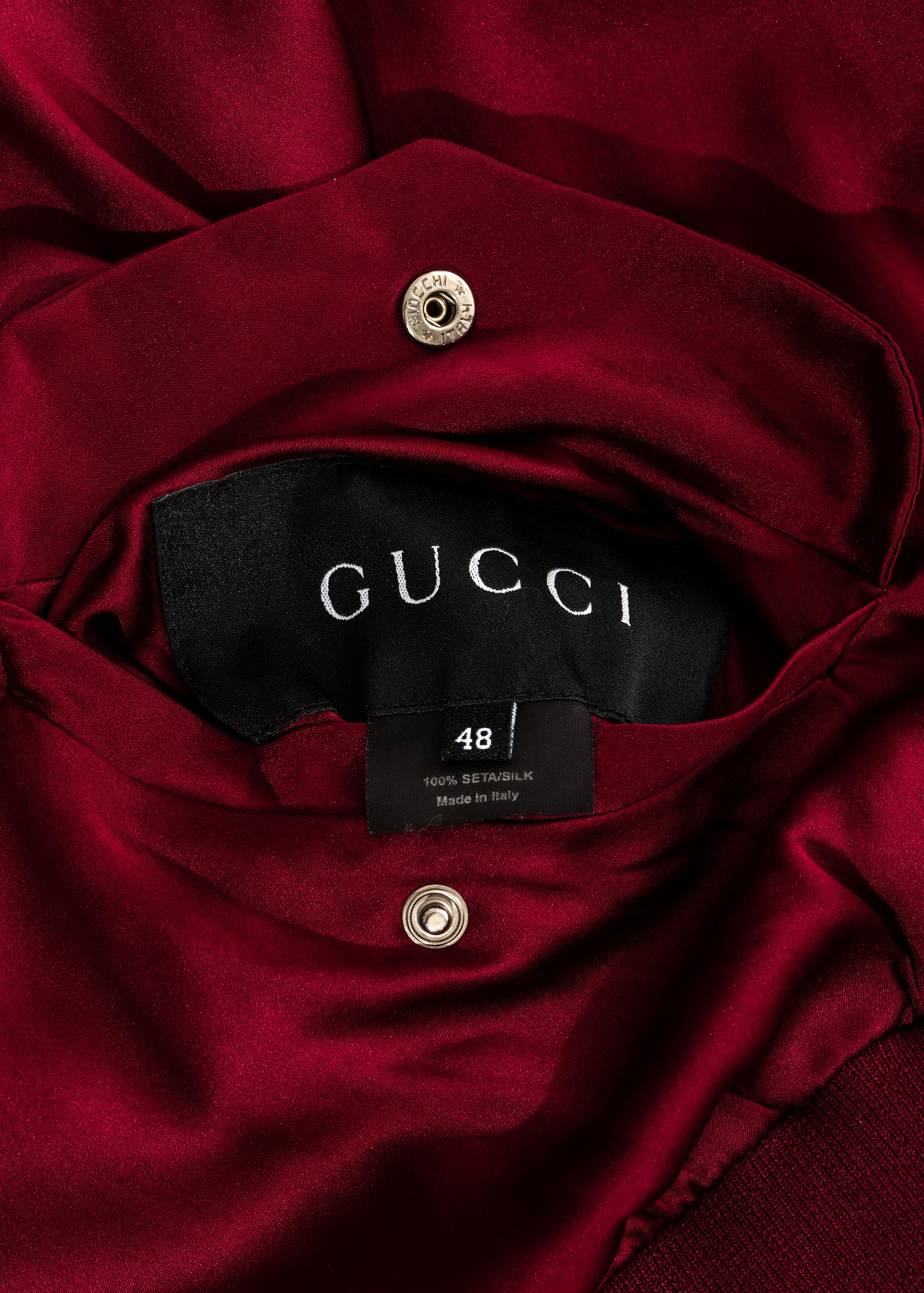 Men's Gucci by Tom Ford red silk bomber jacket with dragon embroidery, ss 2001 2