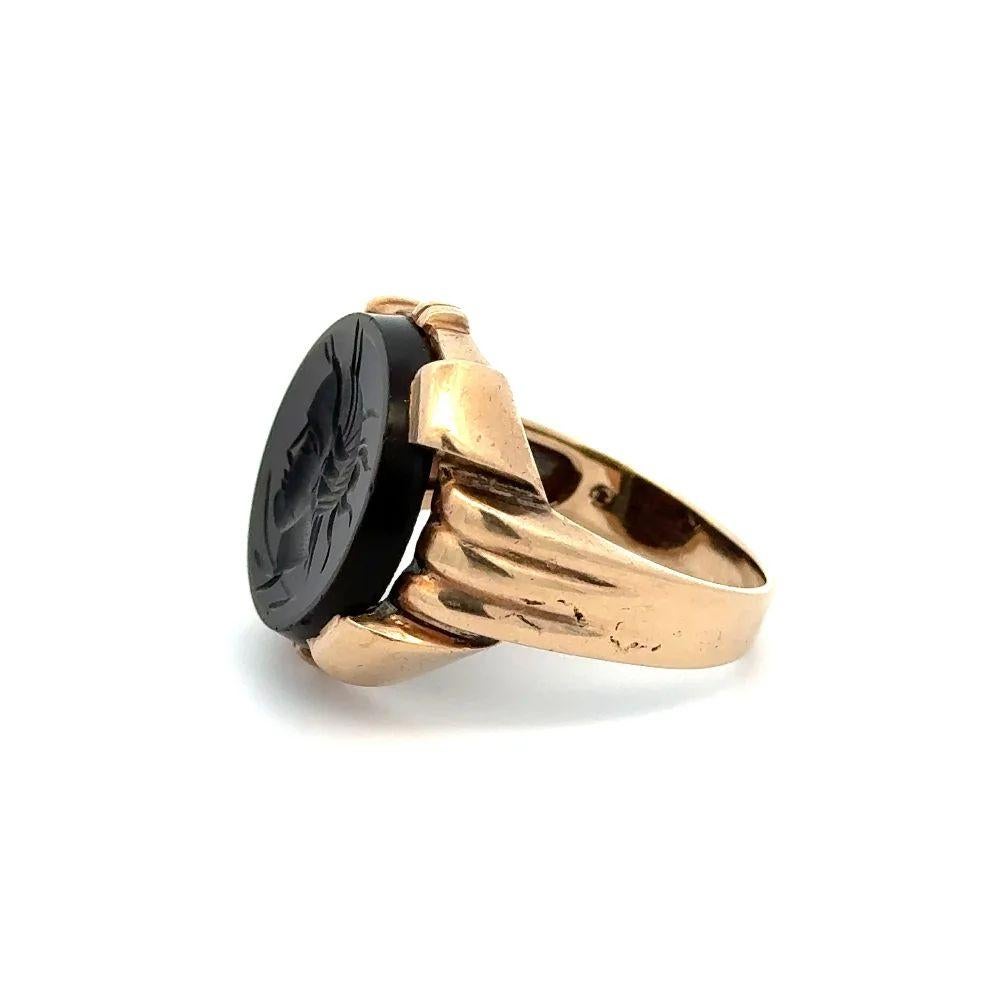 Men's Men’s Intaglio Round Onyx Vintage Mid Century Modern Gold Ring For Sale