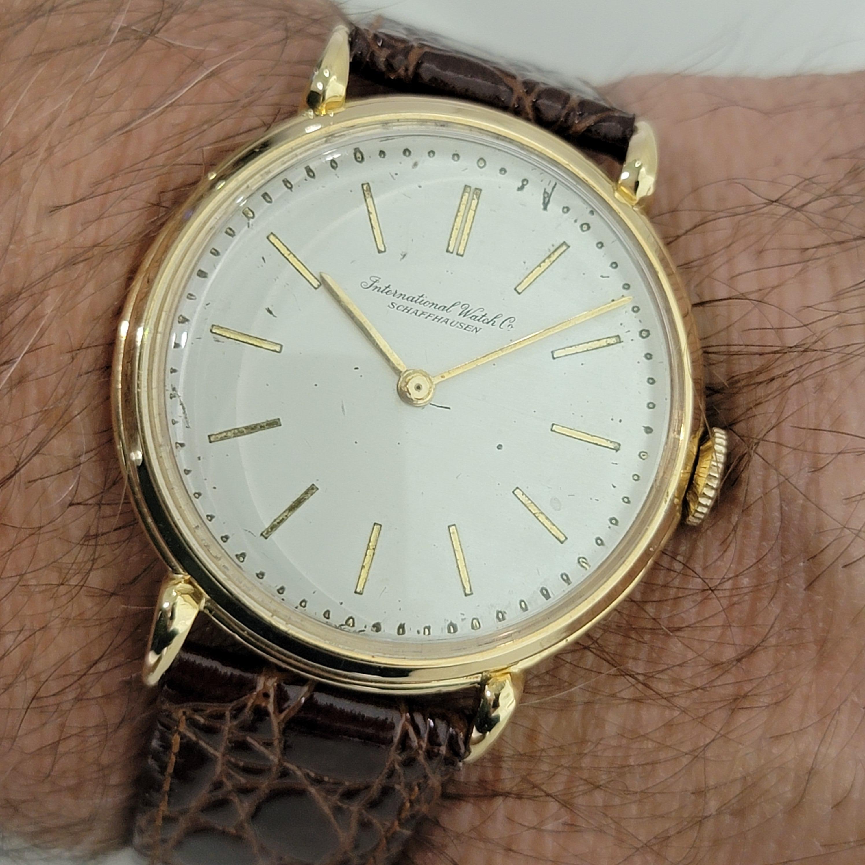 Mens IWC Schaffhausen 18k Solid Gold Jumbo 37mm Manual Wind 1960s Vintage RA513 For Sale 9