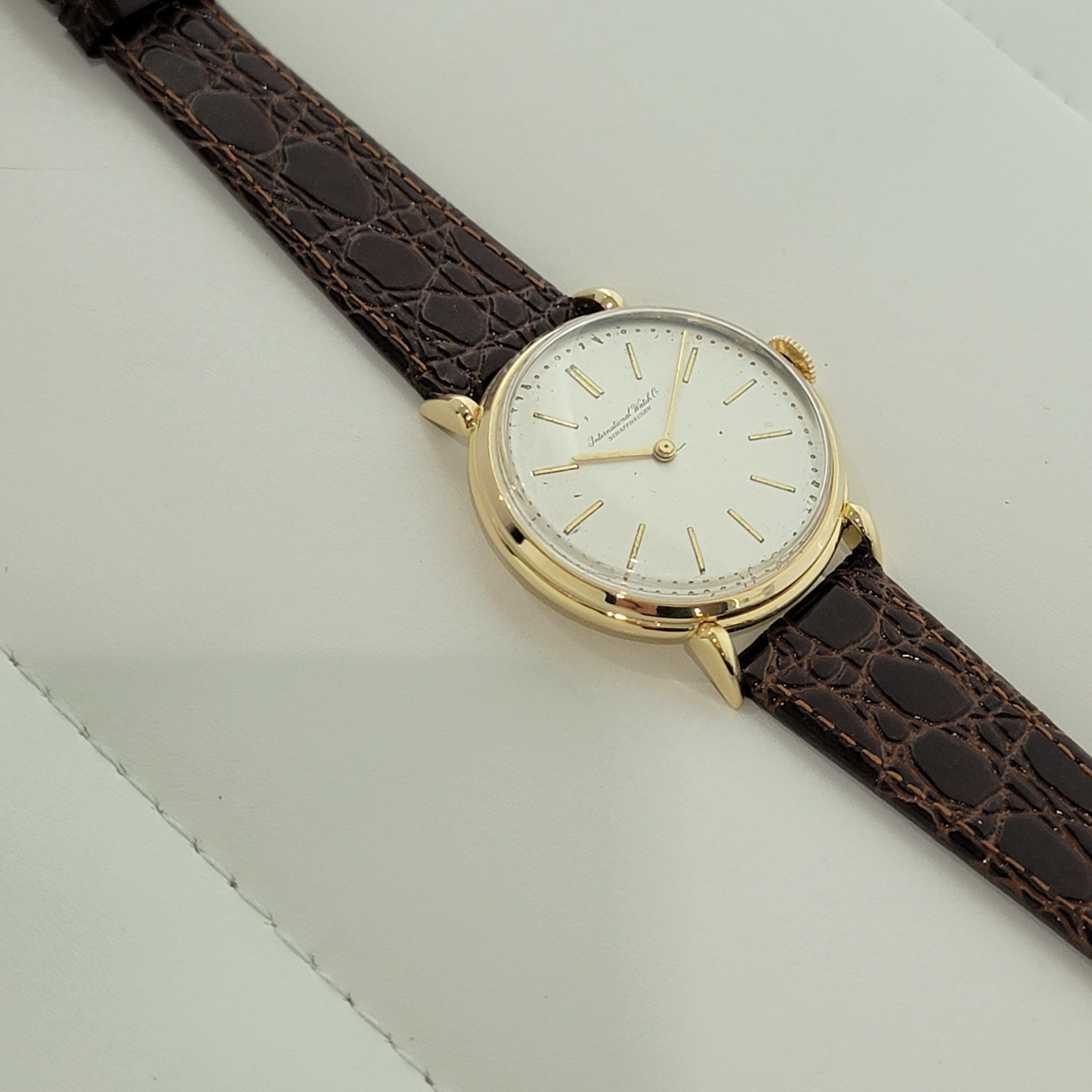 Mens IWC Schaffhausen 18k Solid Gold Jumbo 37mm Manual Wind 1960s Vintage RA513 For Sale 3