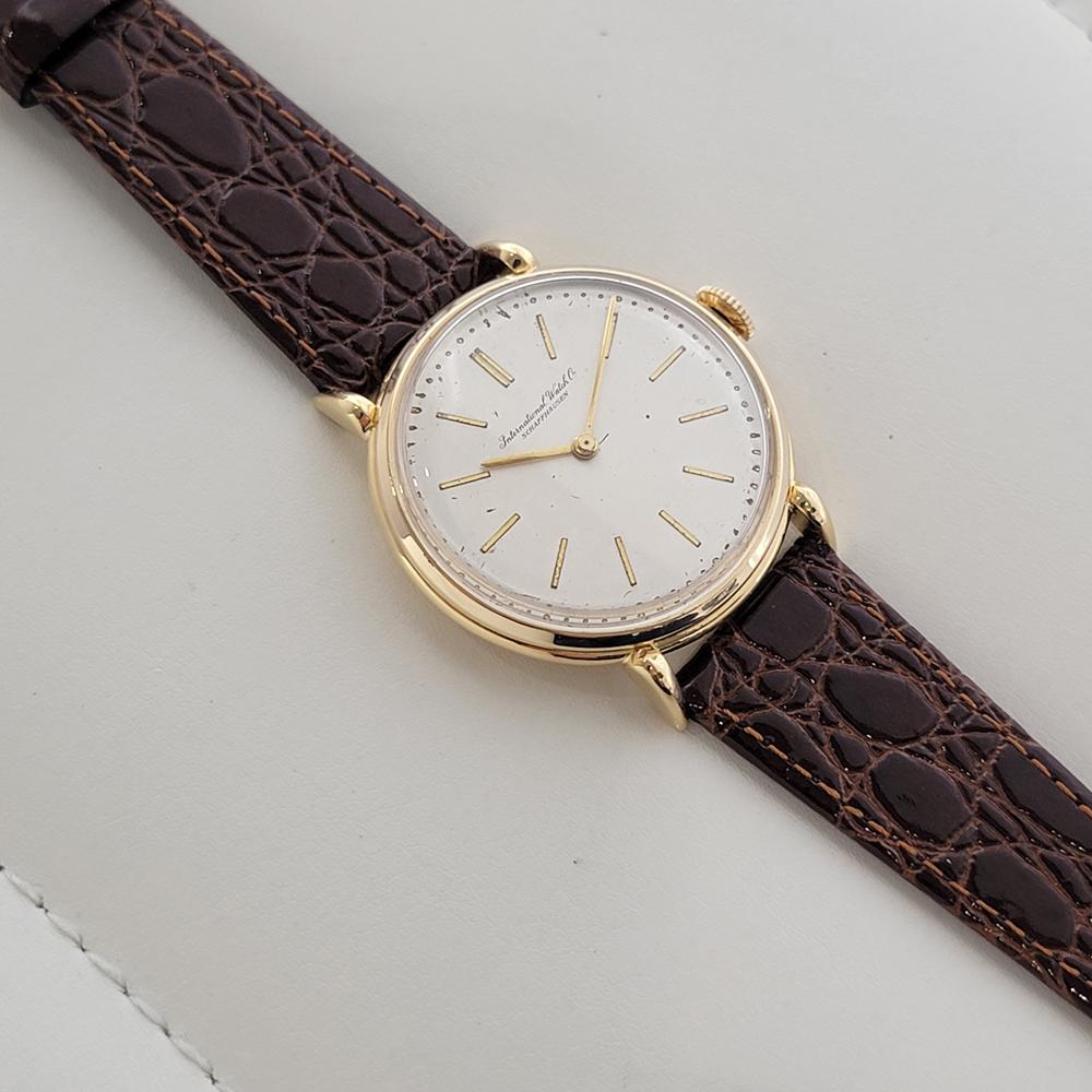 IWC Schaffhausen or massif 18 carats Jumbo 37 mm à remontage manuel des années 1960 vintage RA440B en vente 4