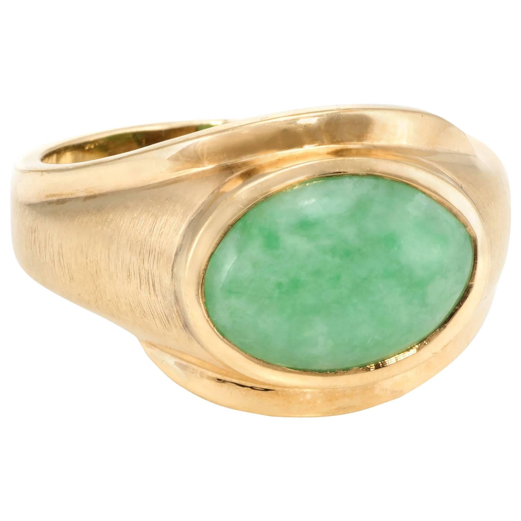 Men
s Jade Cocktail Ring Vintage 14 Karat Yellow Gold Estate Fine Jewelry