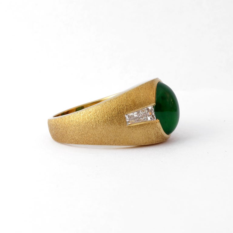 Men's Jade Ring of "Imperial" Color with Diamonds, circa 1965 For Sale