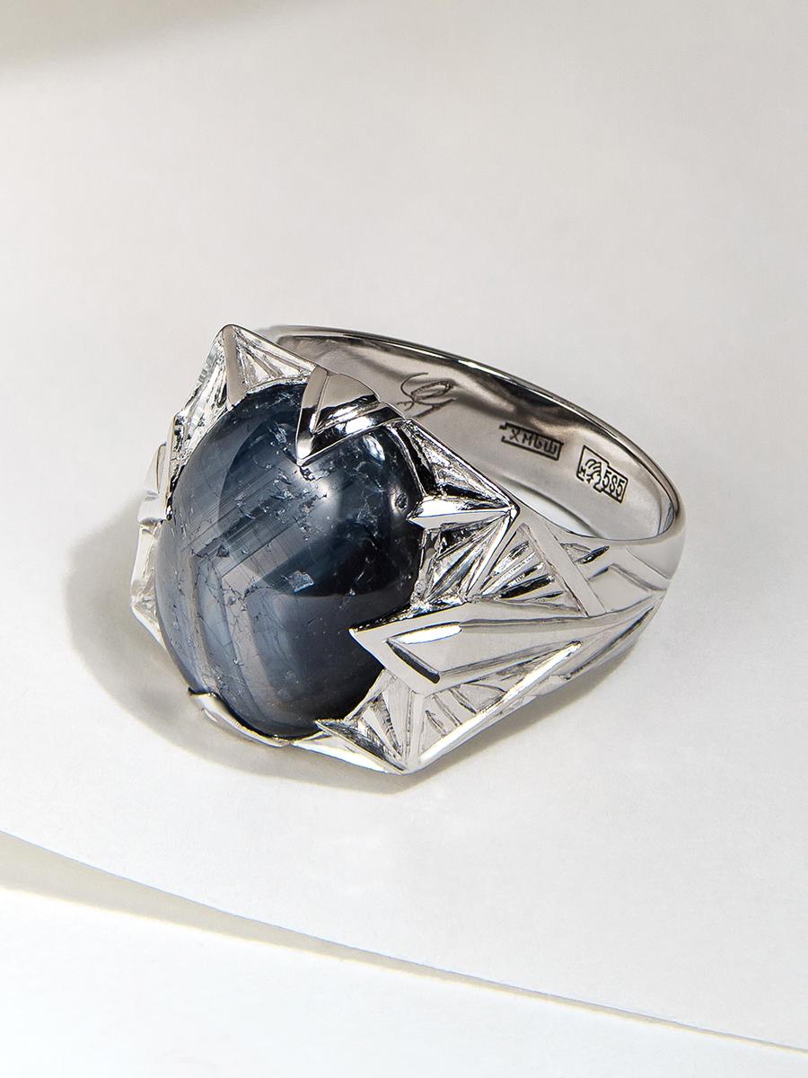 Large Blue Sapphire White Gold Ring Cabochon Gem In New Condition For Sale In Berlin, DE