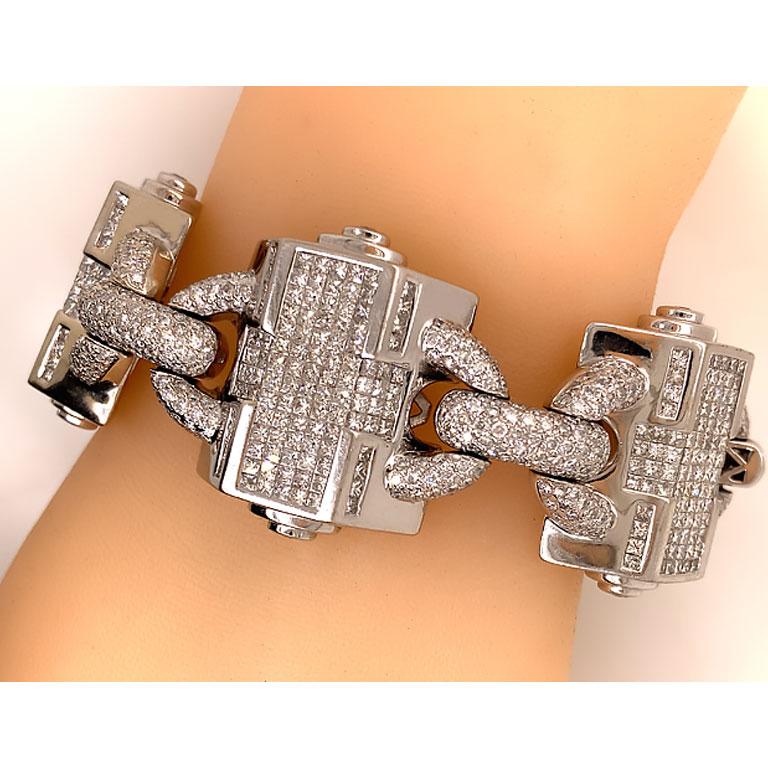 Princess Cut Mens Large Diamond Bracelet, 30.36 Carats, 1452 diamonds, 14K White Gold For Sale