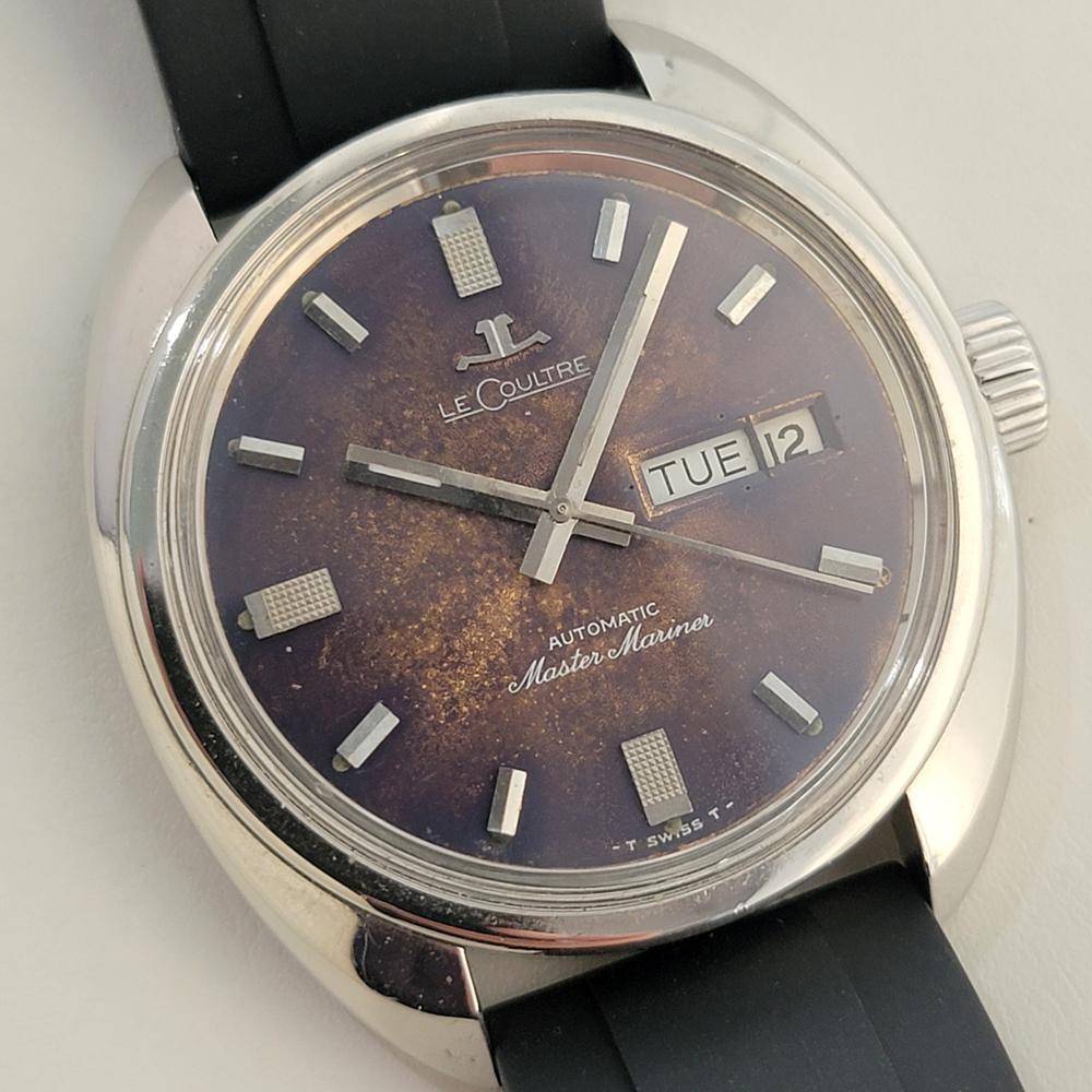 Mens LeCoultre Master Mariner cal 1902/03 38mm Day Date Automatic 1970s NA123 In Excellent Condition For Sale In Beverly Hills, CA