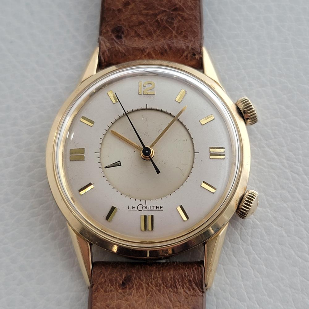 Timeless classic, Men's 10k gold-filled LeCoultre Memovox automatic with alarm feature, c.1970s, all original. Verified authentic by a master watchmaker. Gorgeous golden and silver LeCoultre signed dial, gold minute and hour hands, central sweeping