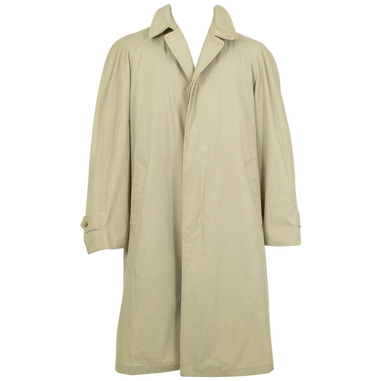 Men's London Fog Khaki Trench Raincoat with Removable Alpaca Lining–40/42,  1950s For Sale at 1stDibs | men's london fog trench coat, london fog by  reeves, london fog jacket with removable liner