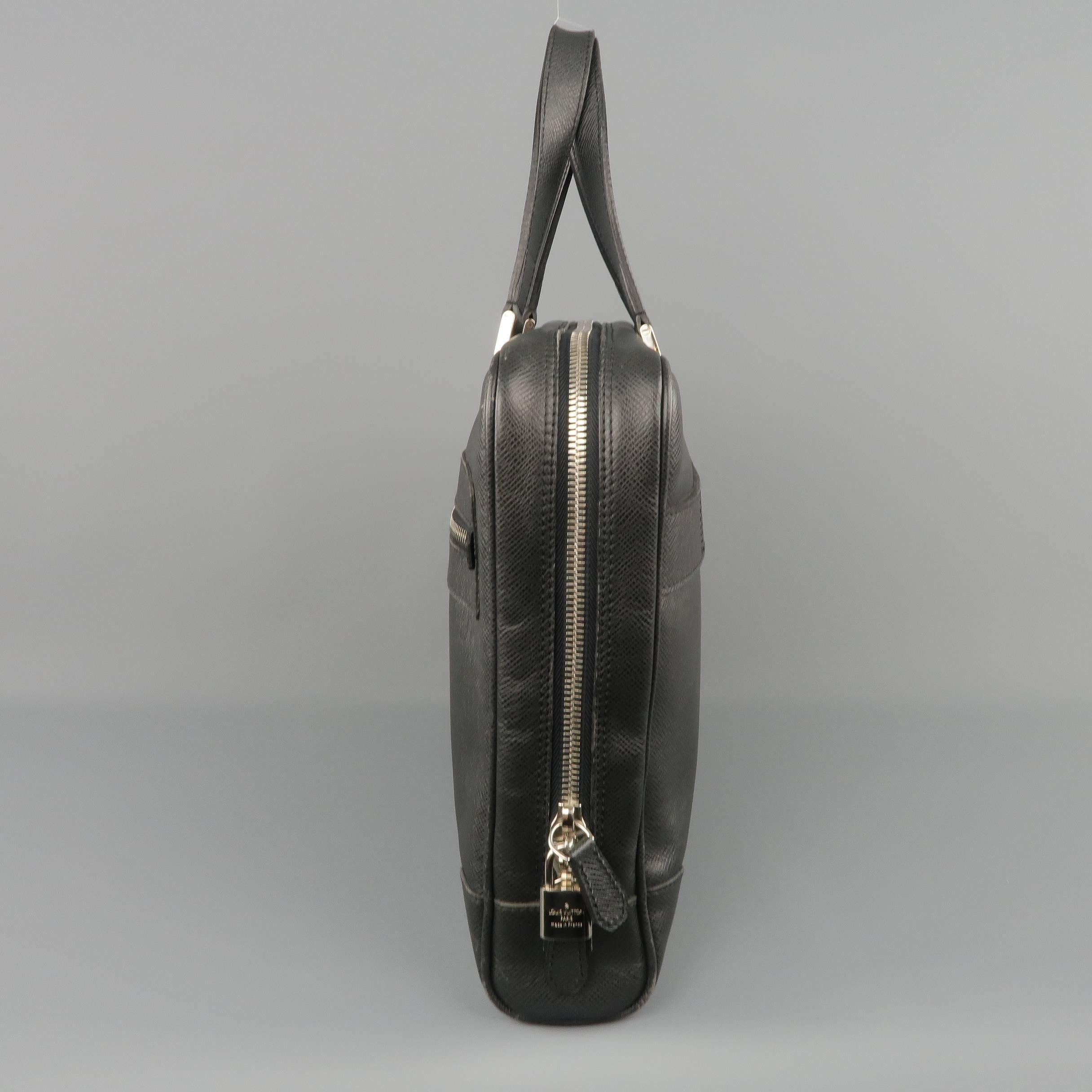 Louis Vuitton Men's Briefcase Black Taiga Textured Leather Travel Bag Attache  9