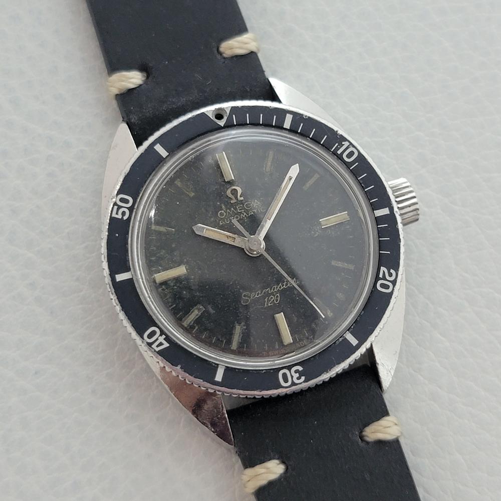 Mens Midsize Omega Seamaster 31mm Diver Automatic 1960s Unrestored JM14 In Excellent Condition In Beverly Hills, CA