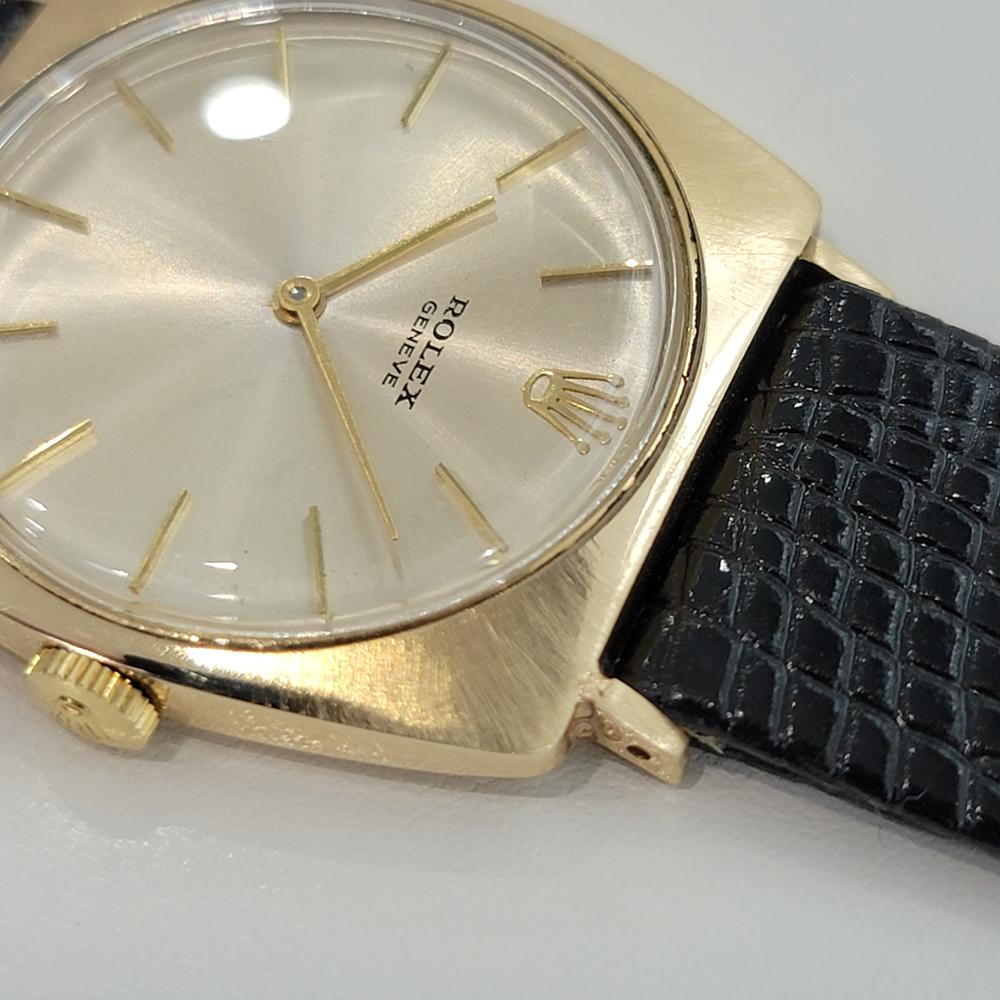 Mens Midsize Rolex Ref 3604 14k Solid Gold Manual Wind 1960s Vintage RA279 In Excellent Condition In Beverly Hills, CA