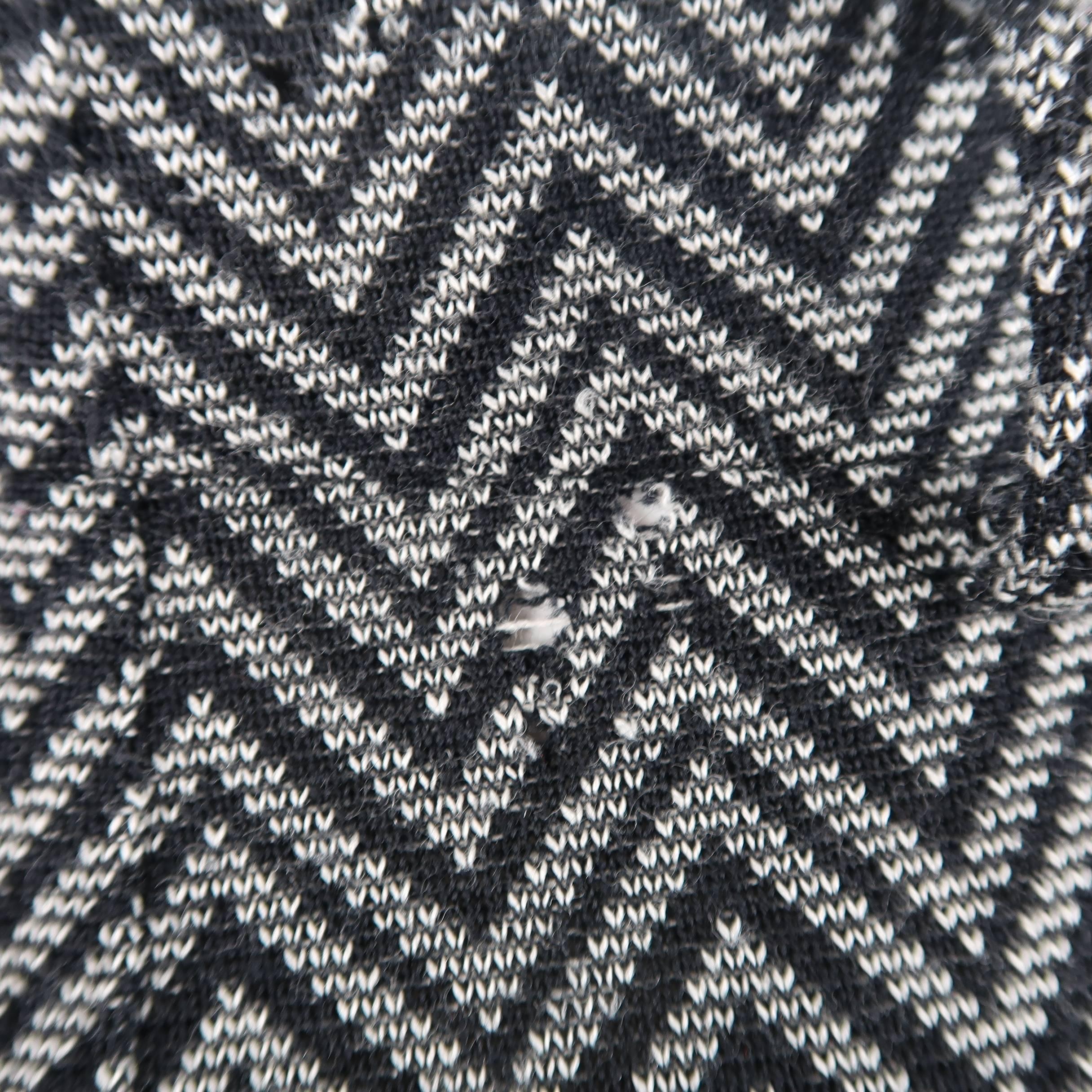 Men's MISSONI Size 30 Gray Chevron Print Wool / Nylon Knit Pants 1