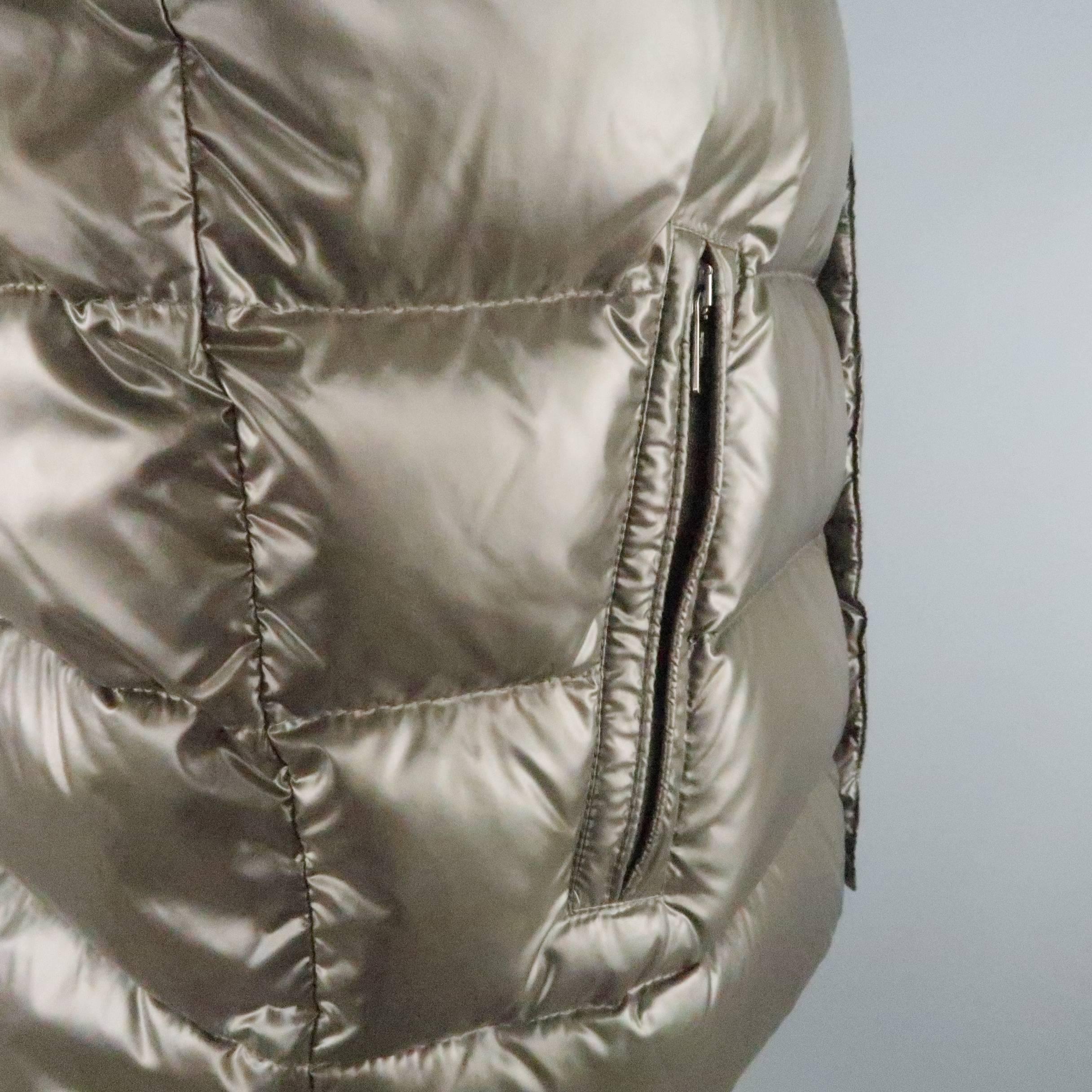 Men's MONCLER XL Olive Green Quilted Nylon Down Vest In Fair Condition In San Francisco, CA