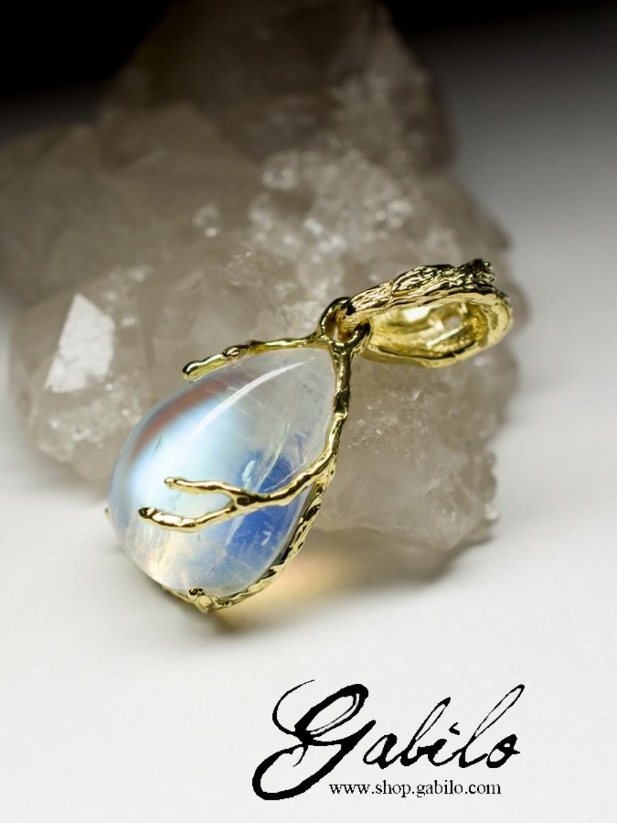 Moonstone Yellow Gold Pendant Clear Cabochon  8