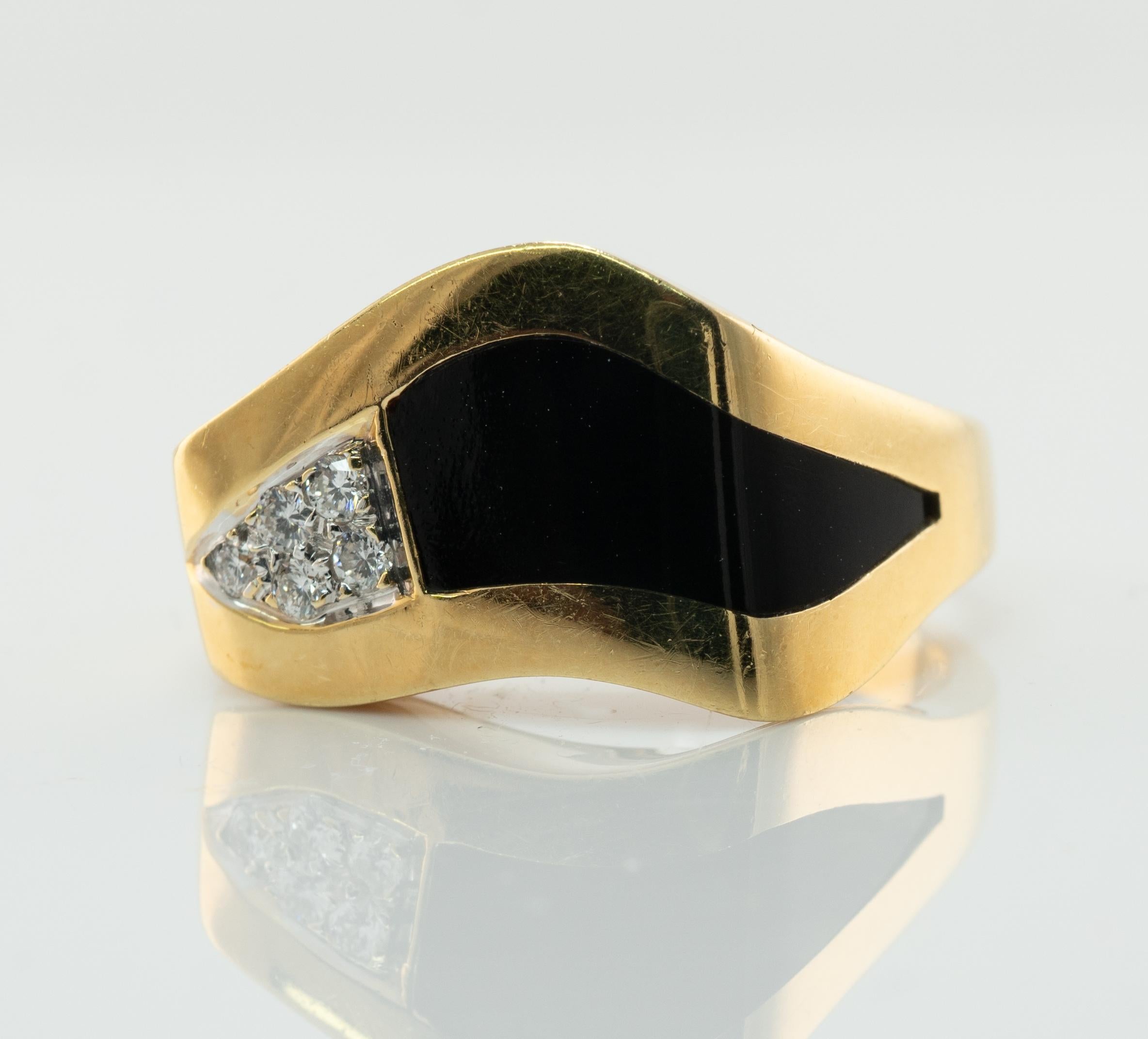 Mens Natural Diamond Onyx Ring 18K Gold Band For Sale 2