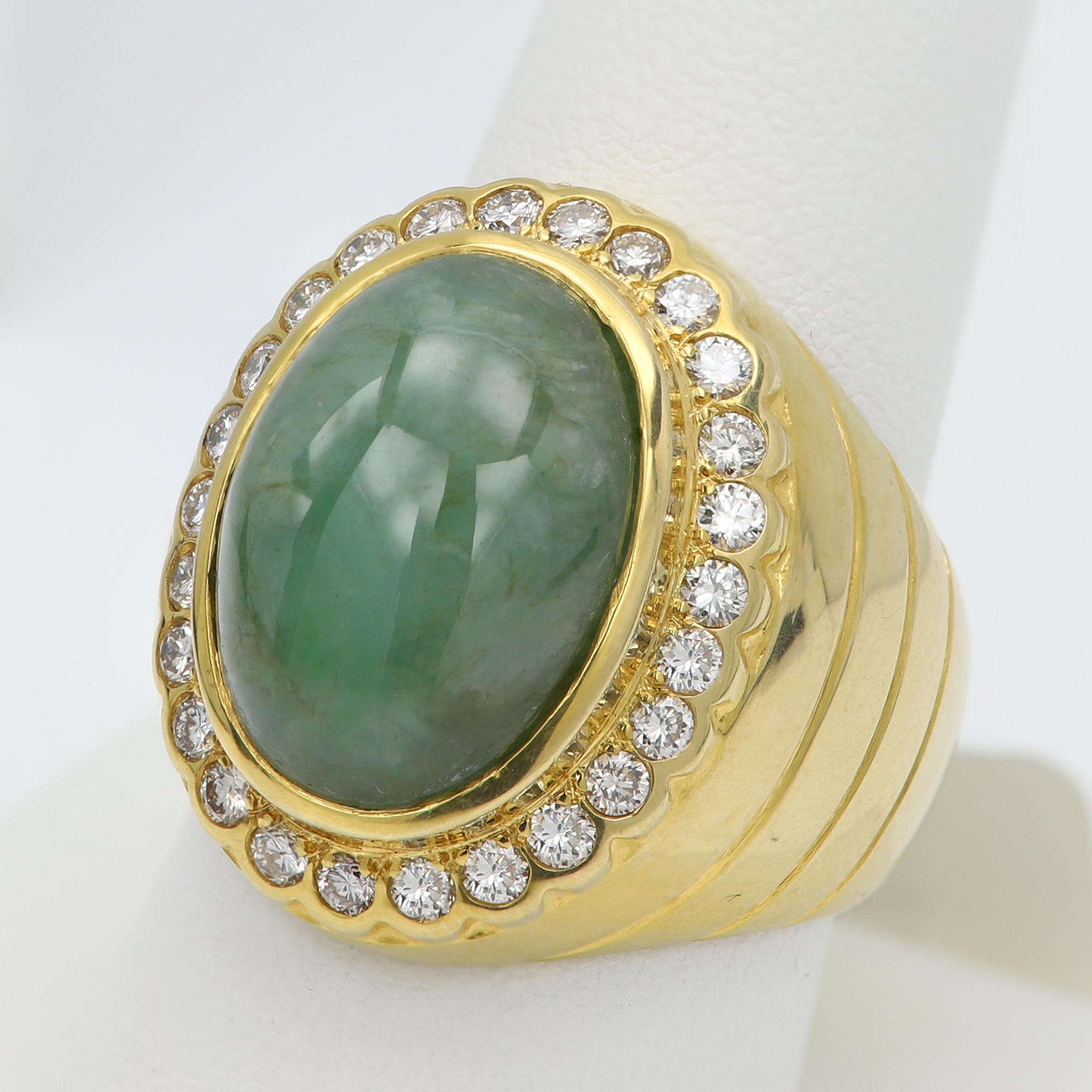 Mens Natural Jade Ring with Diamond in 18 Karat Yellow gold Vintage Jade Ring For Sale 4